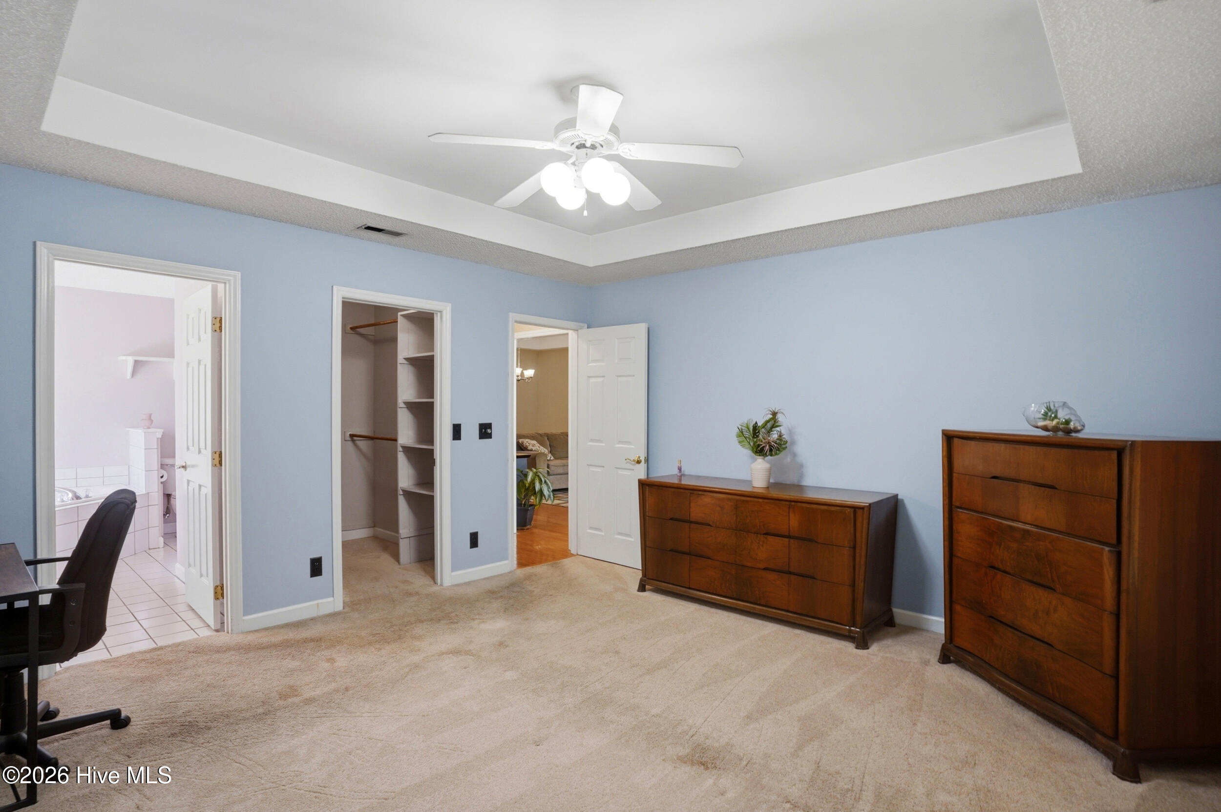 100559027 | Photo 16