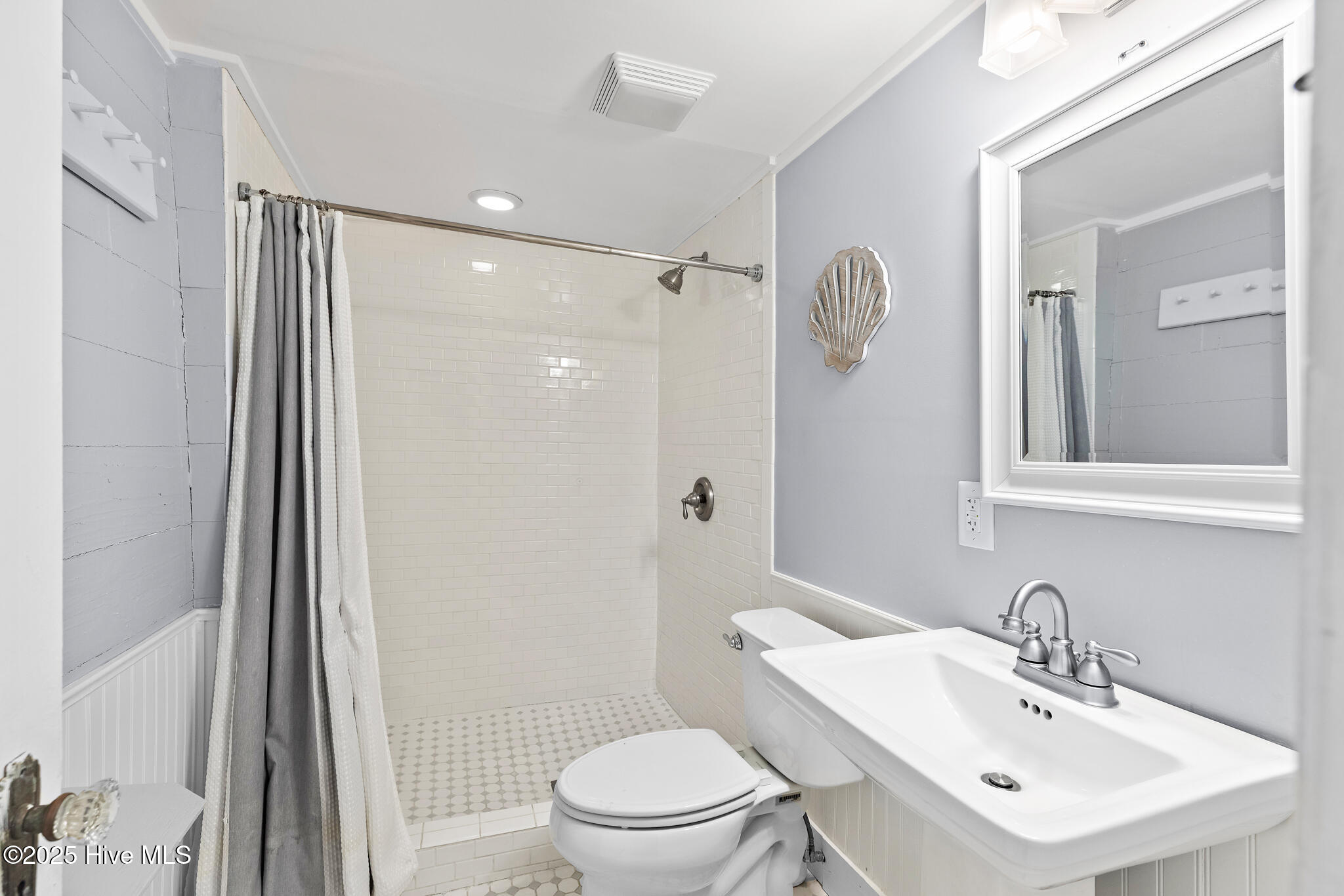 100531510 | Photo 64