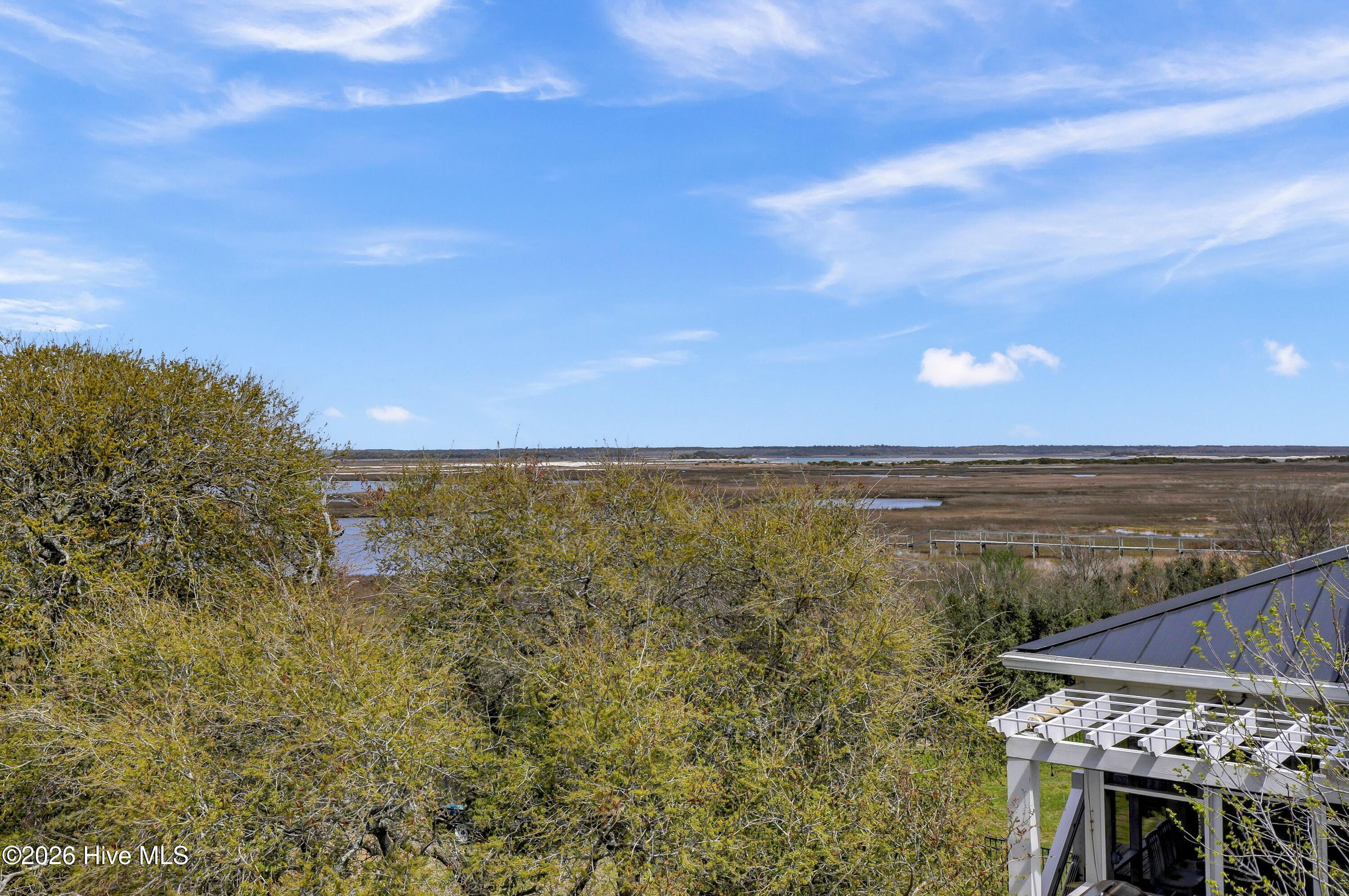 100564246 | Photo 40