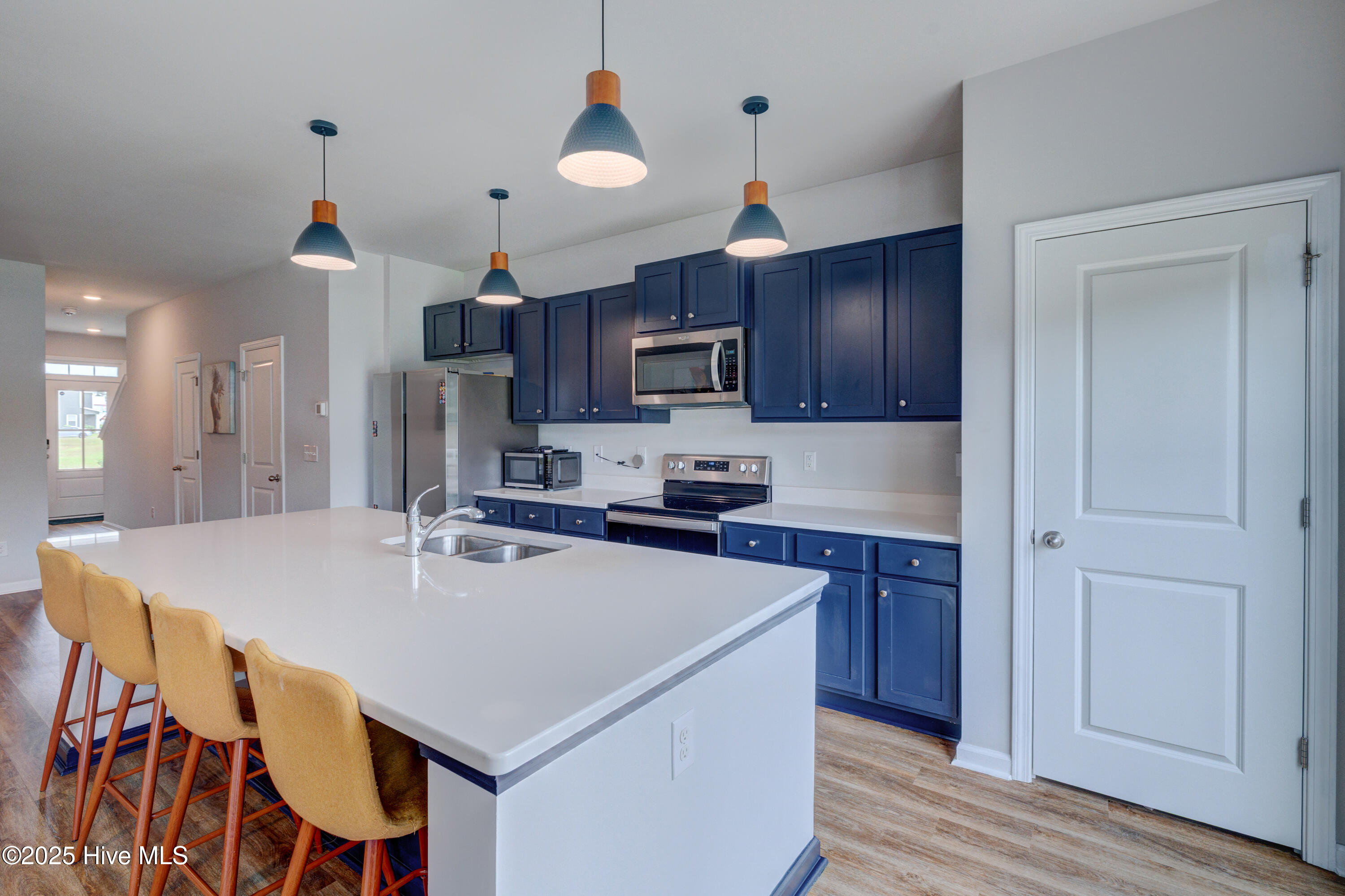 100524829 | Photo 22