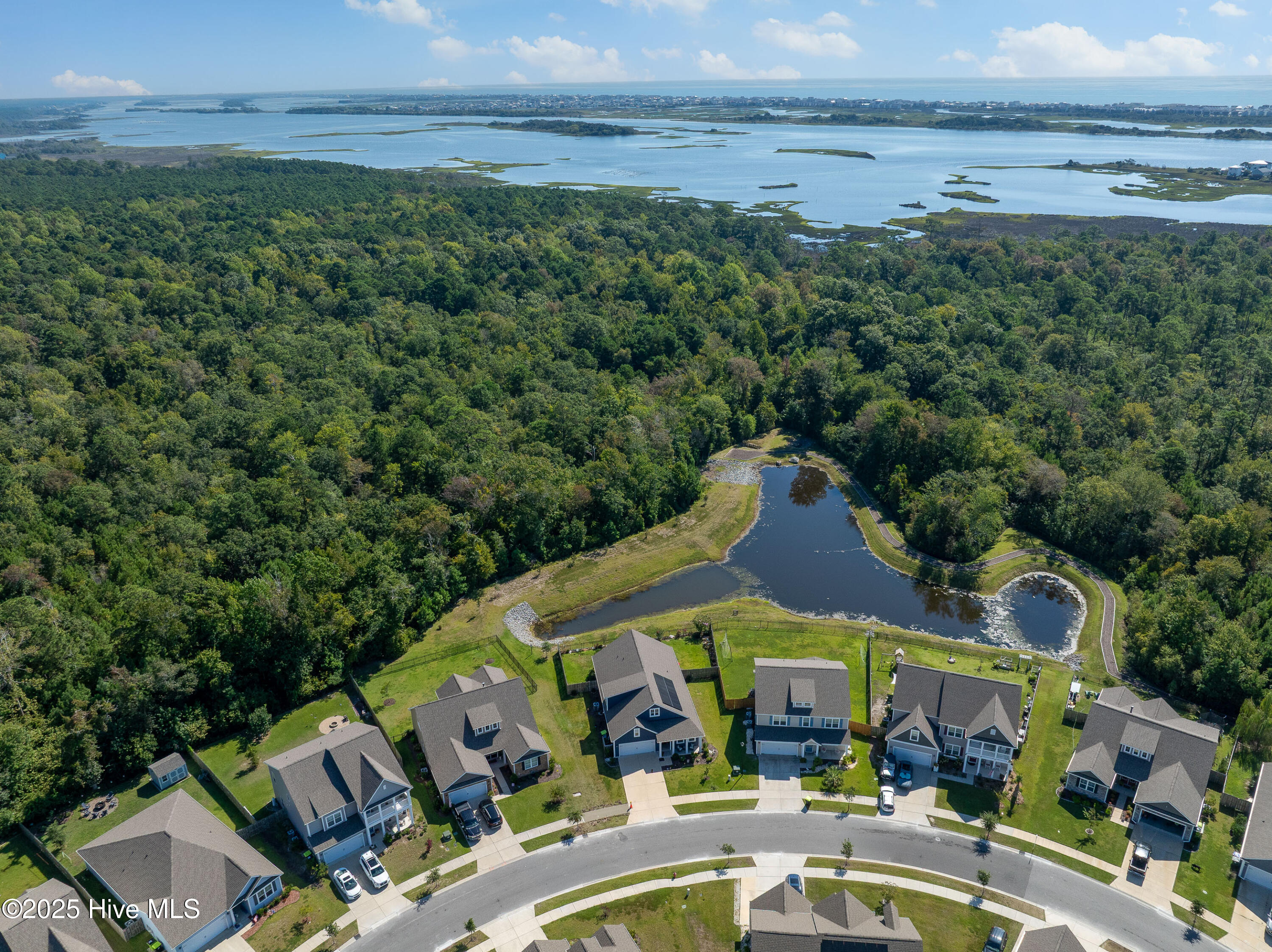 320 Edgewater Way MLS-7