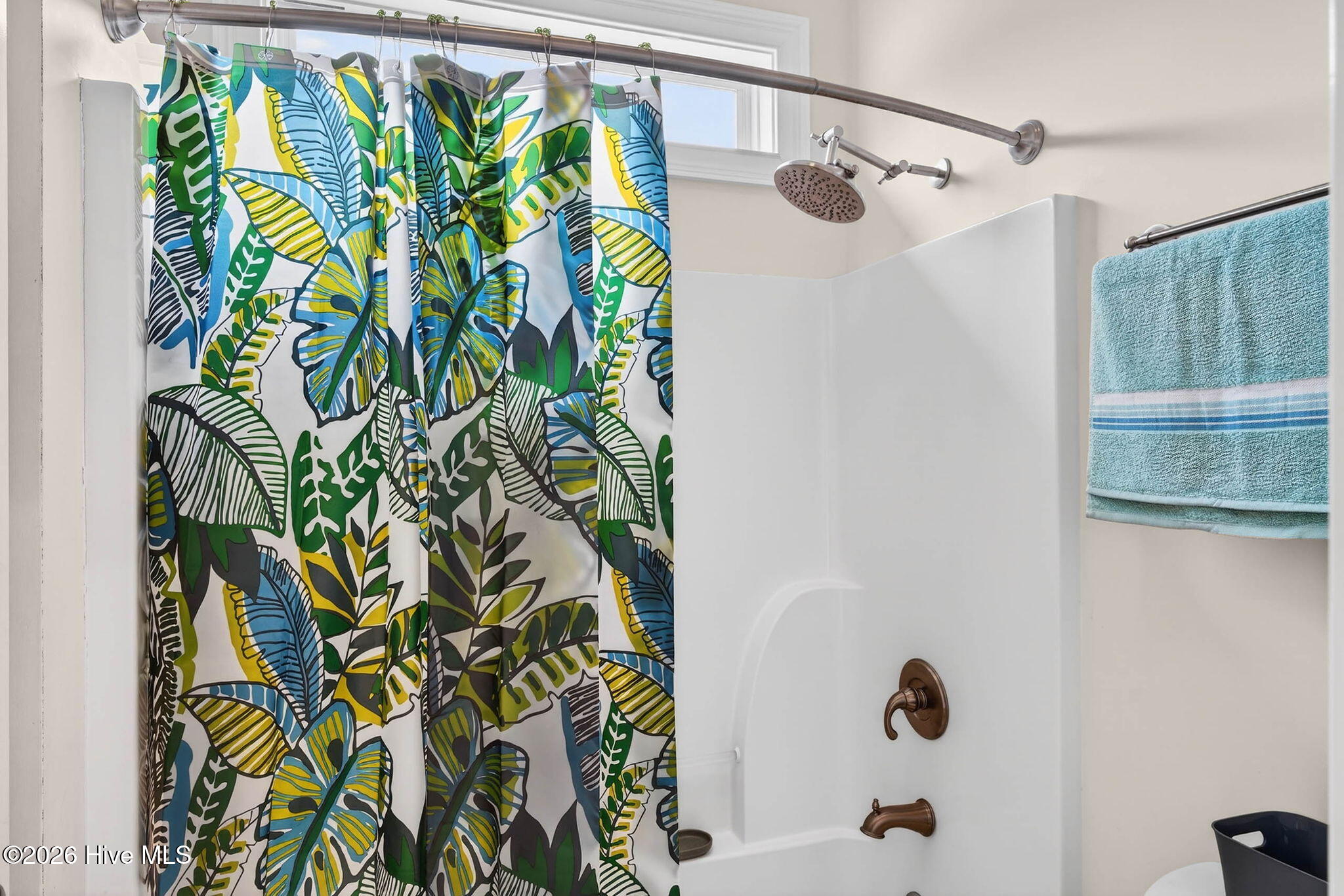 100556471 | Photo 28