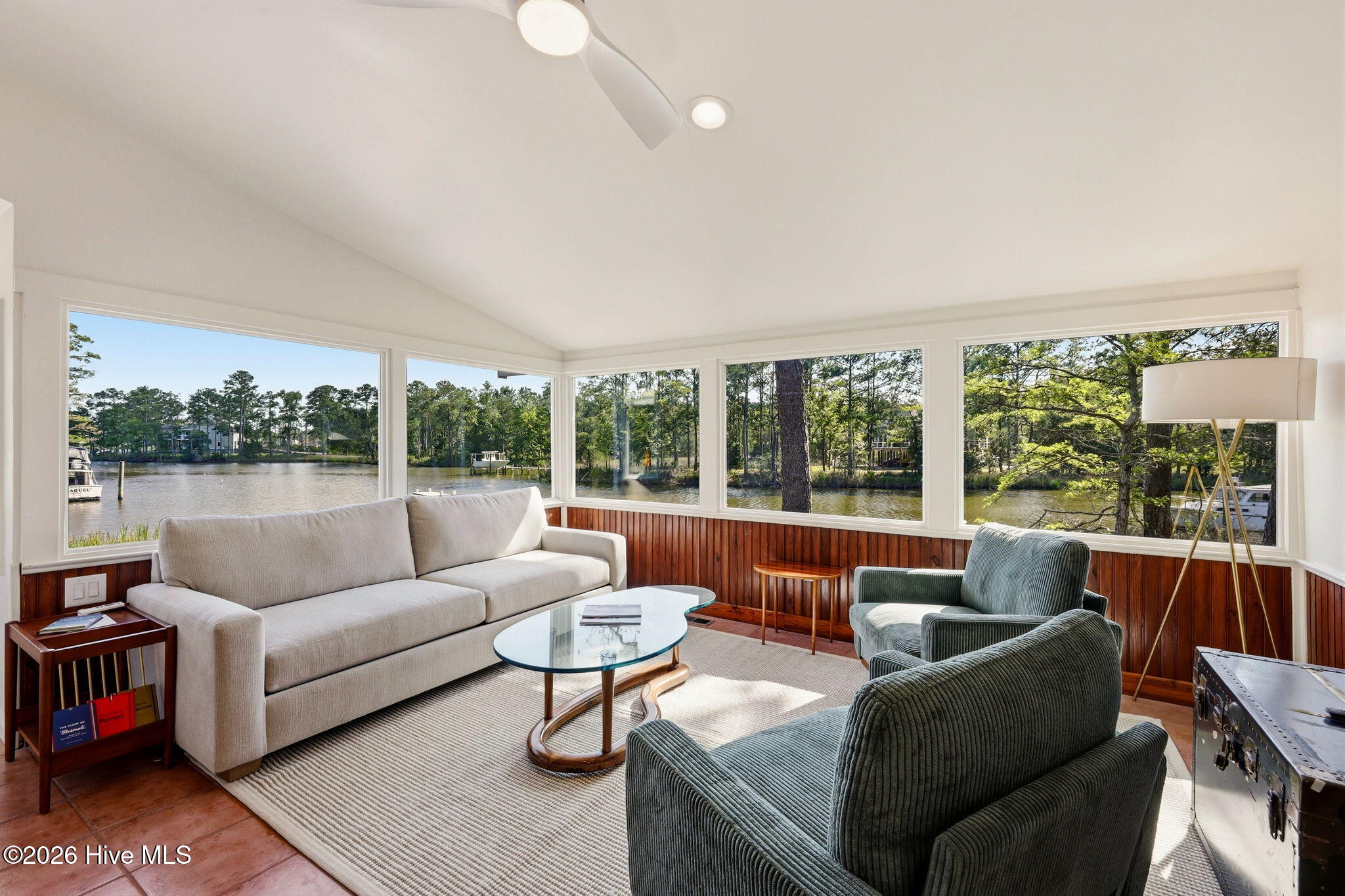 954 Fork Point Road,Oriental