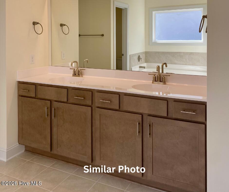 100558594 | Photo 18