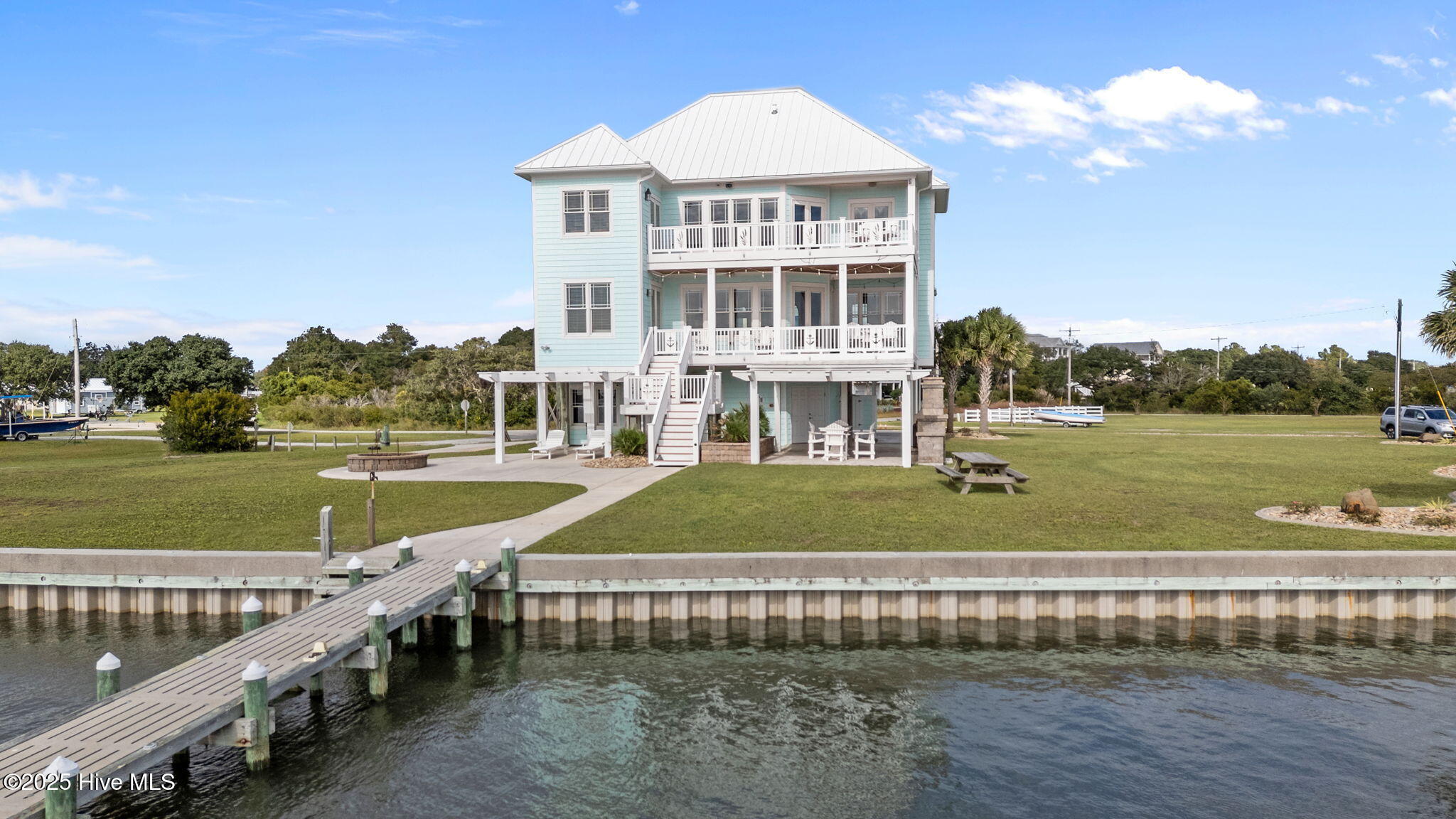 389 Live Oak Road, Newport, NC, 28570
