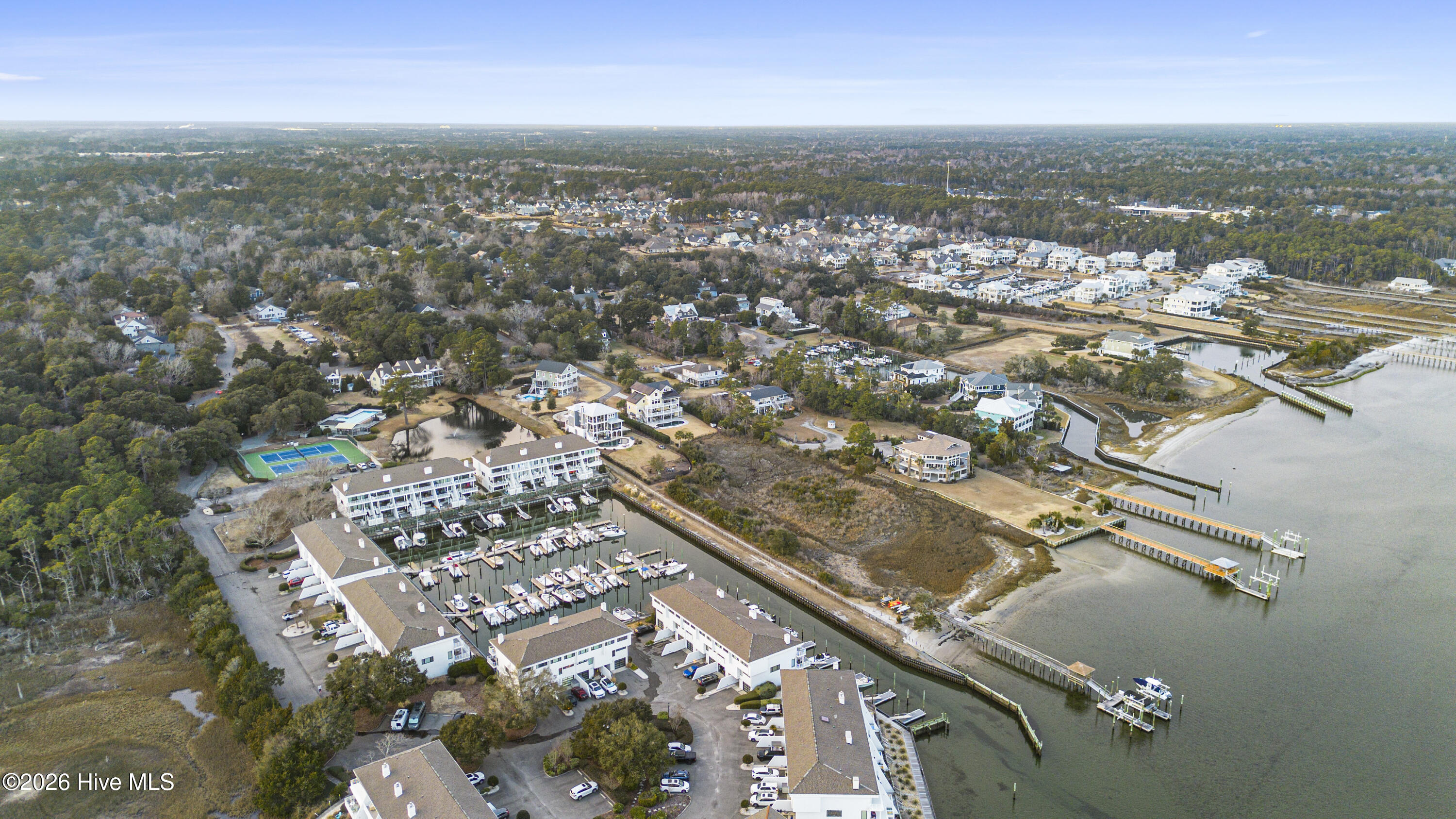 100553448 | Photo 56