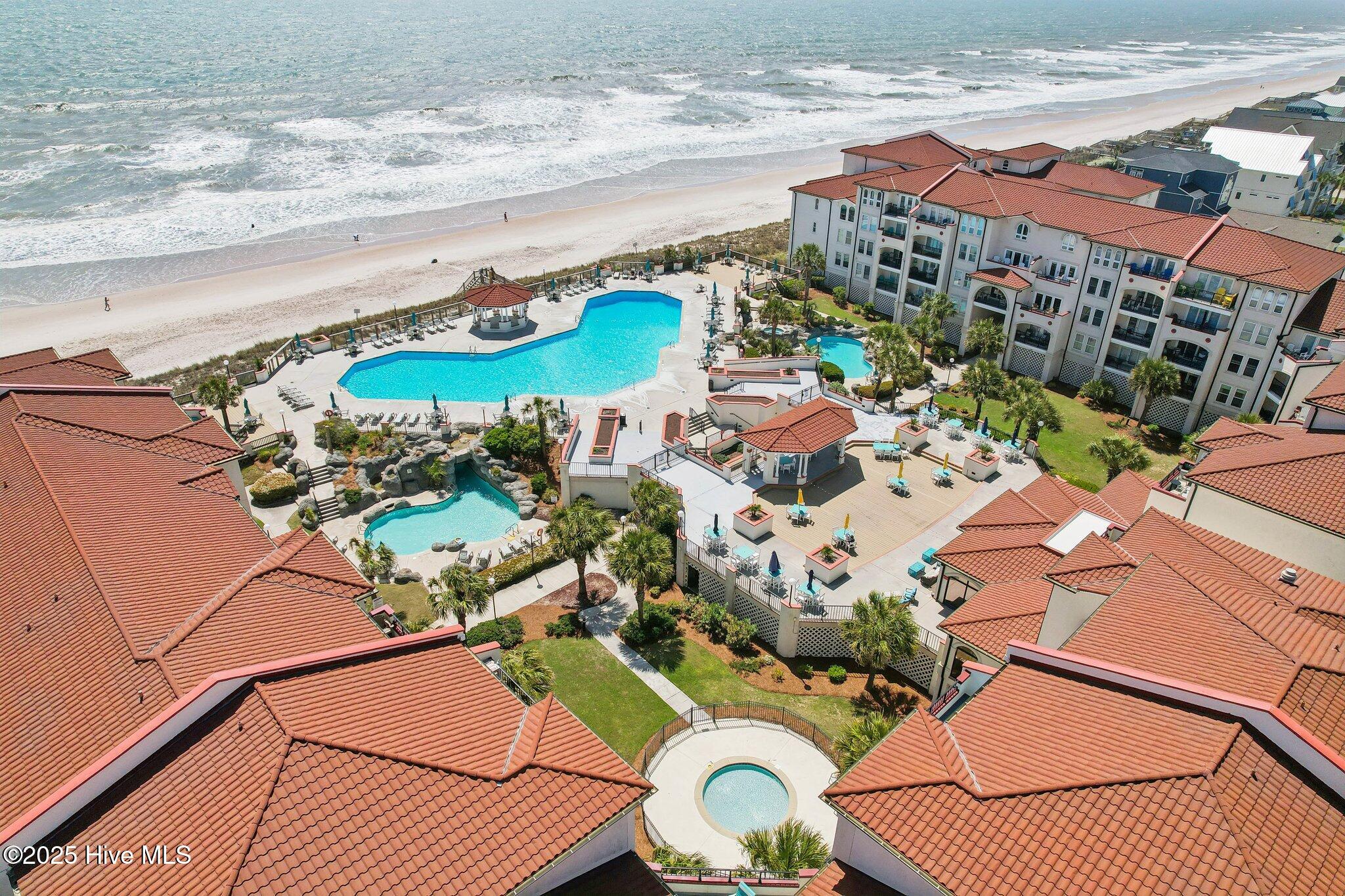 100562978 | Photo 30