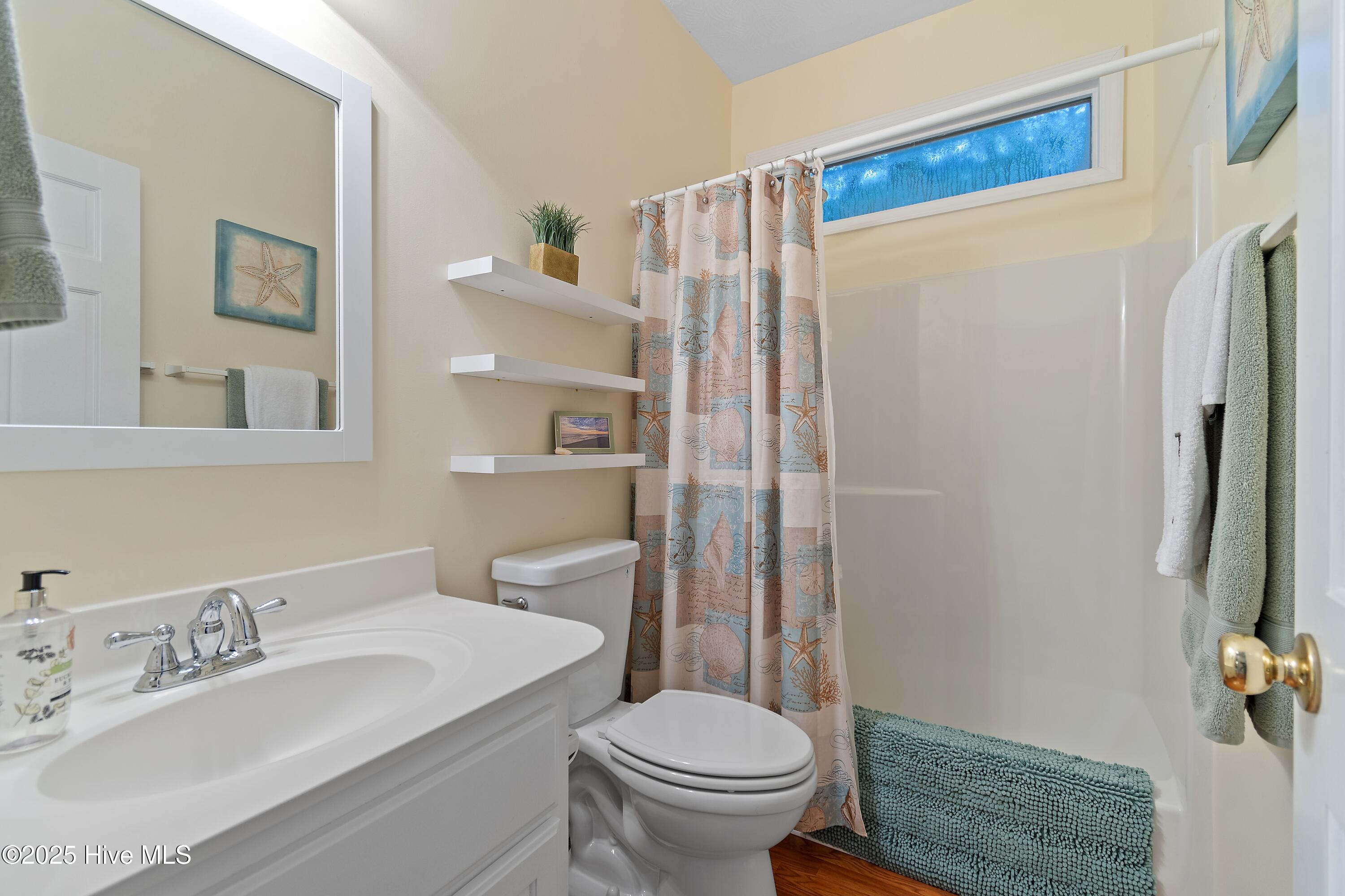 100522633 | Photo 29