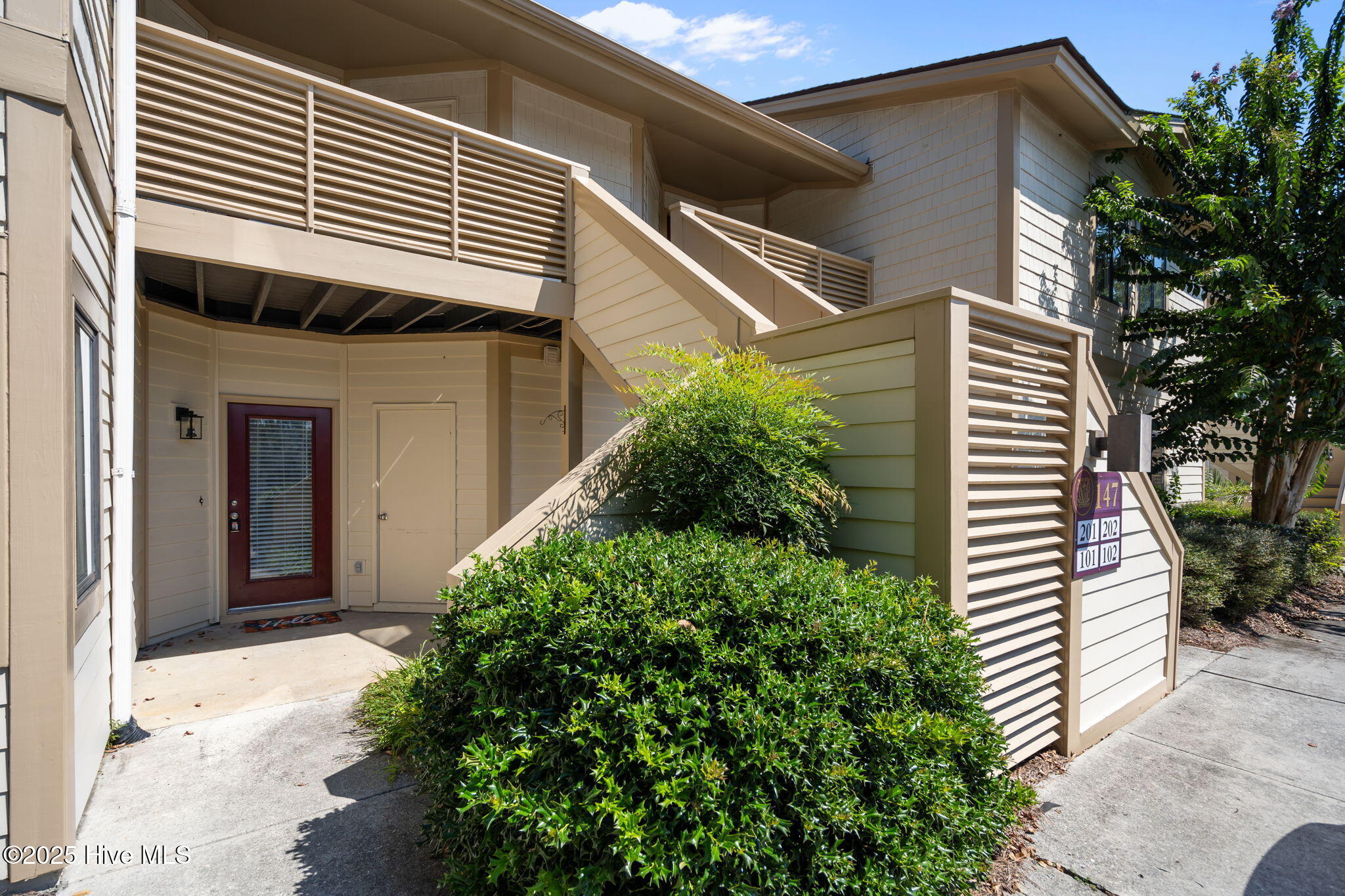 2) 62373-68bc7c96c0111