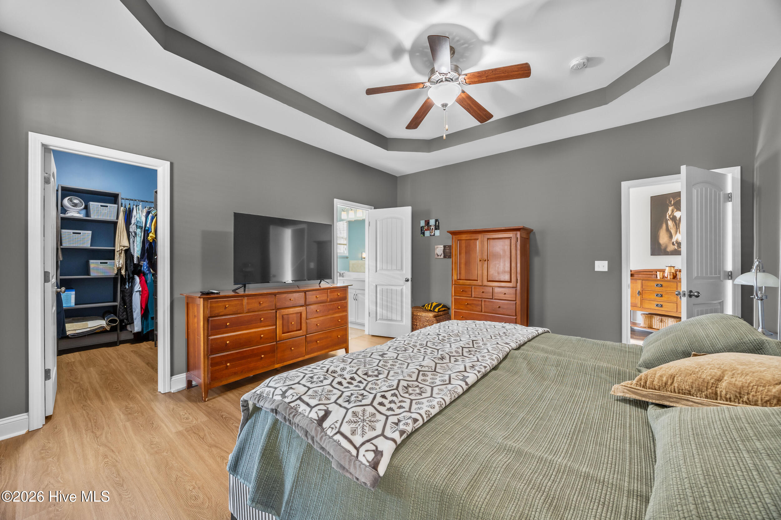 100550084 | Photo 16