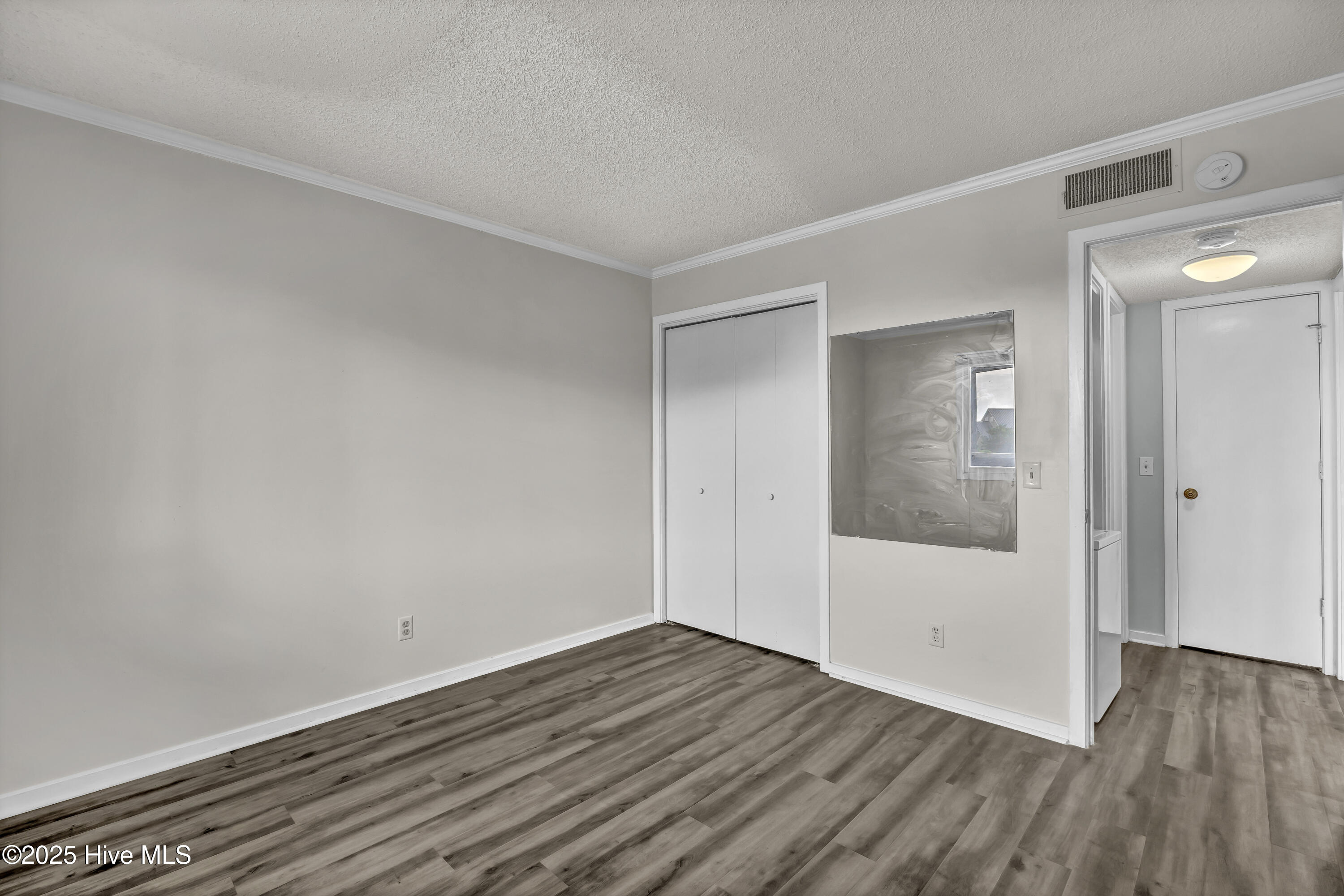 100516907 | Photo 17