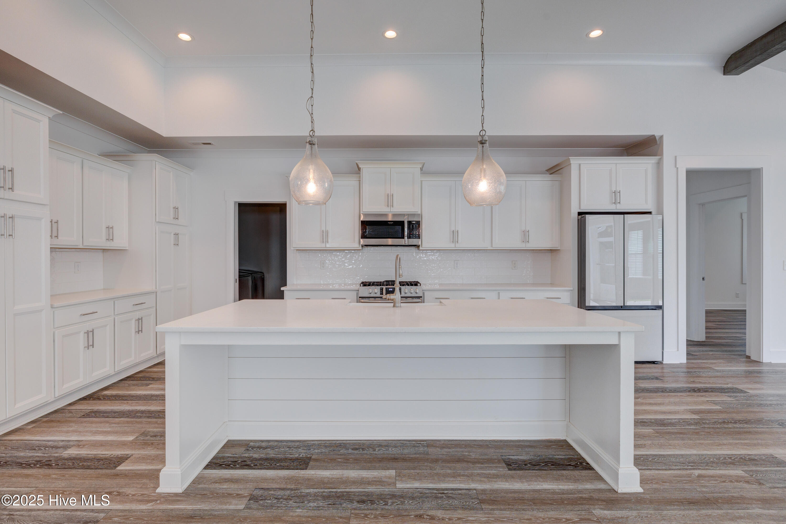 100534691 | Photo 19