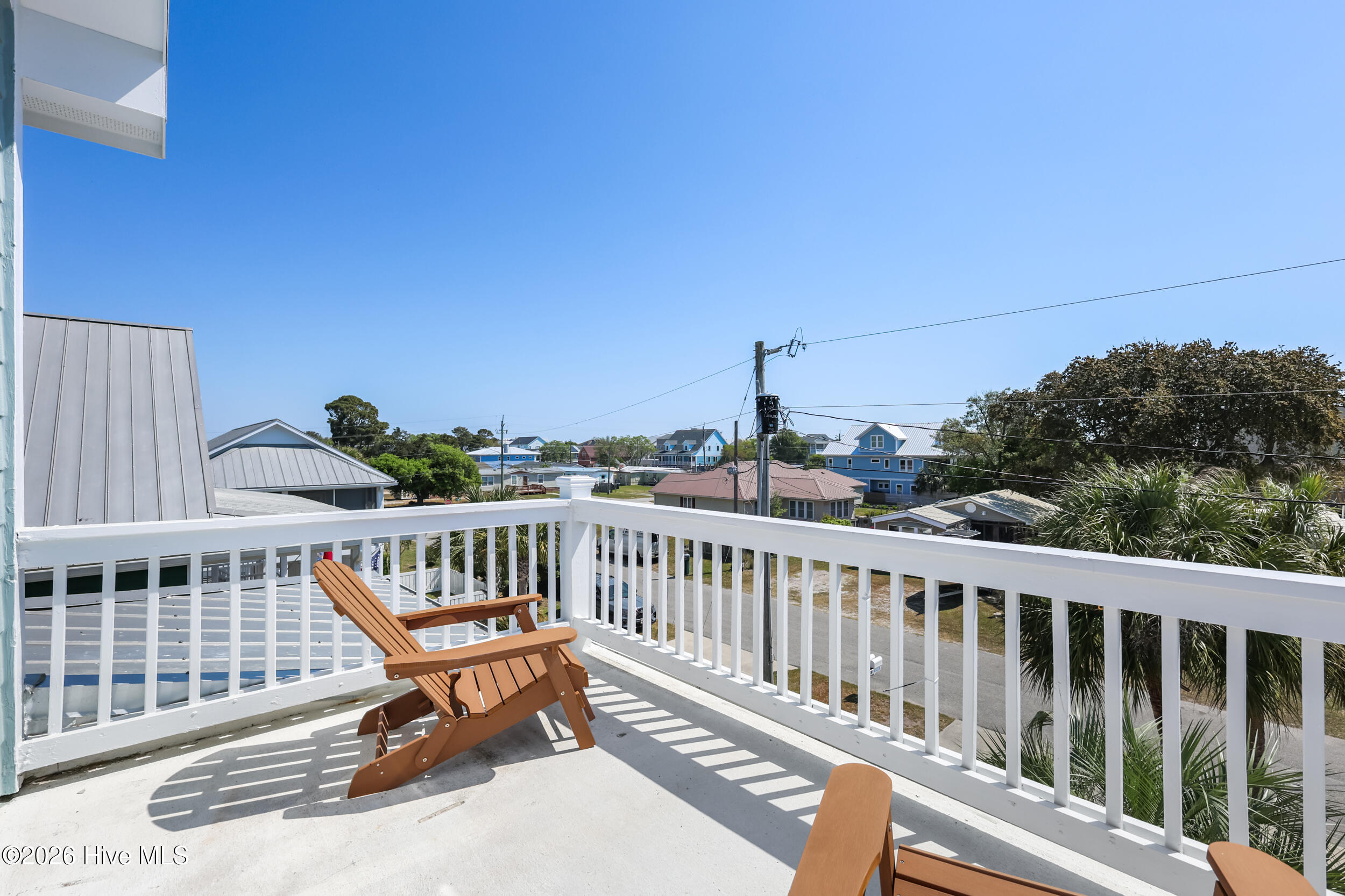 100568478 | Photo 23