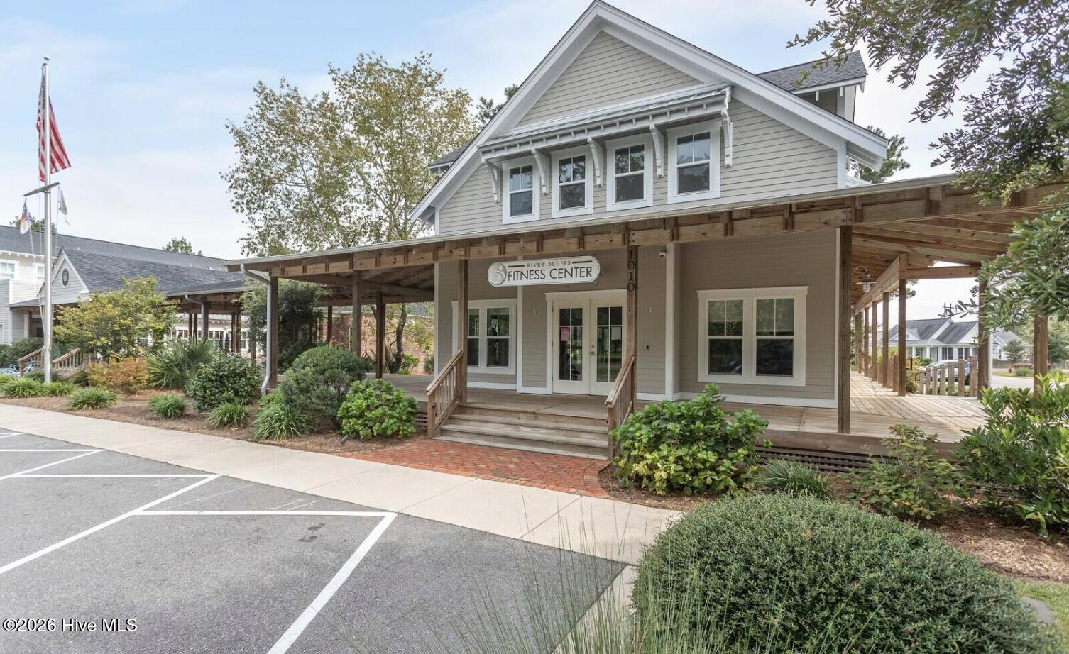 100558541 | Photo 86