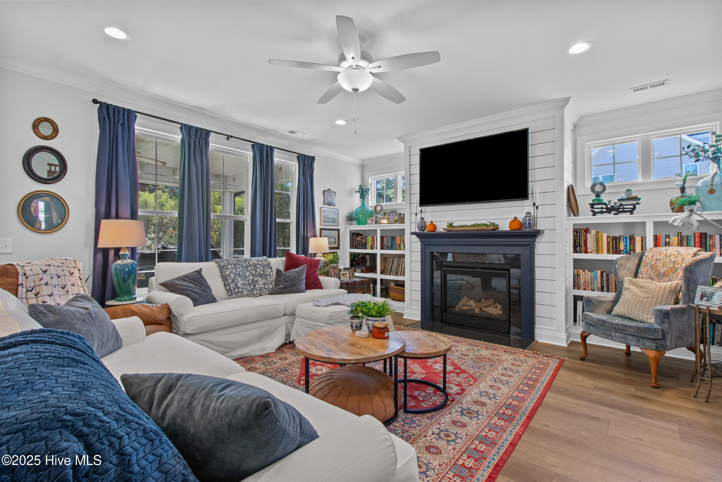 198 Saratoga Way, Rocky Point, NC 28457 – photo 15: 15_living room