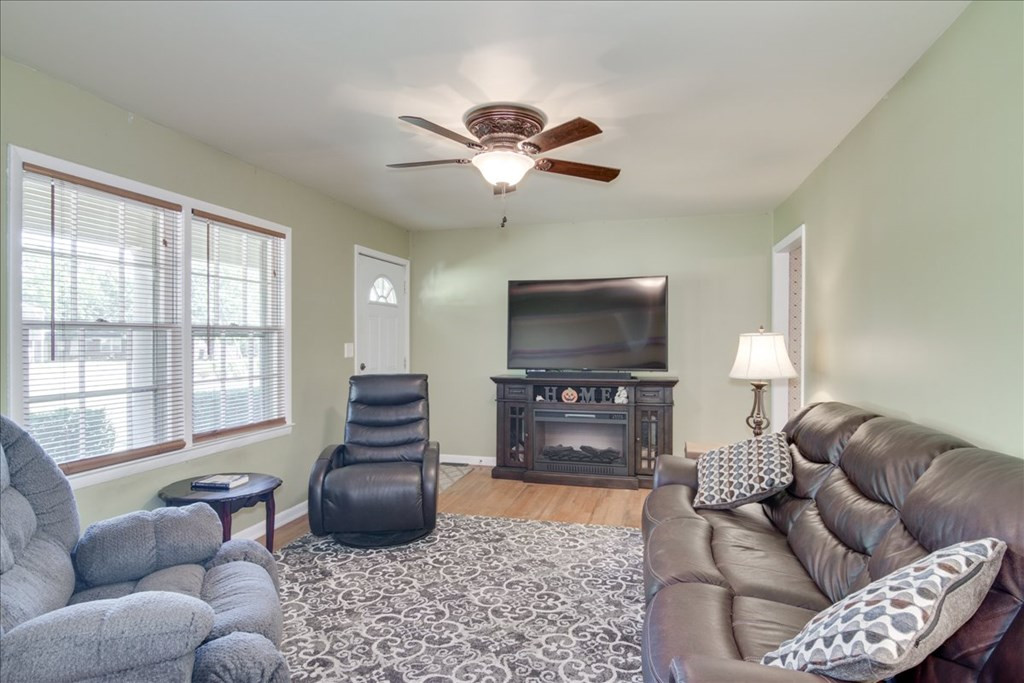 550 Gary Glen Drive, Martinez, GA 30907 Listing Photo  8