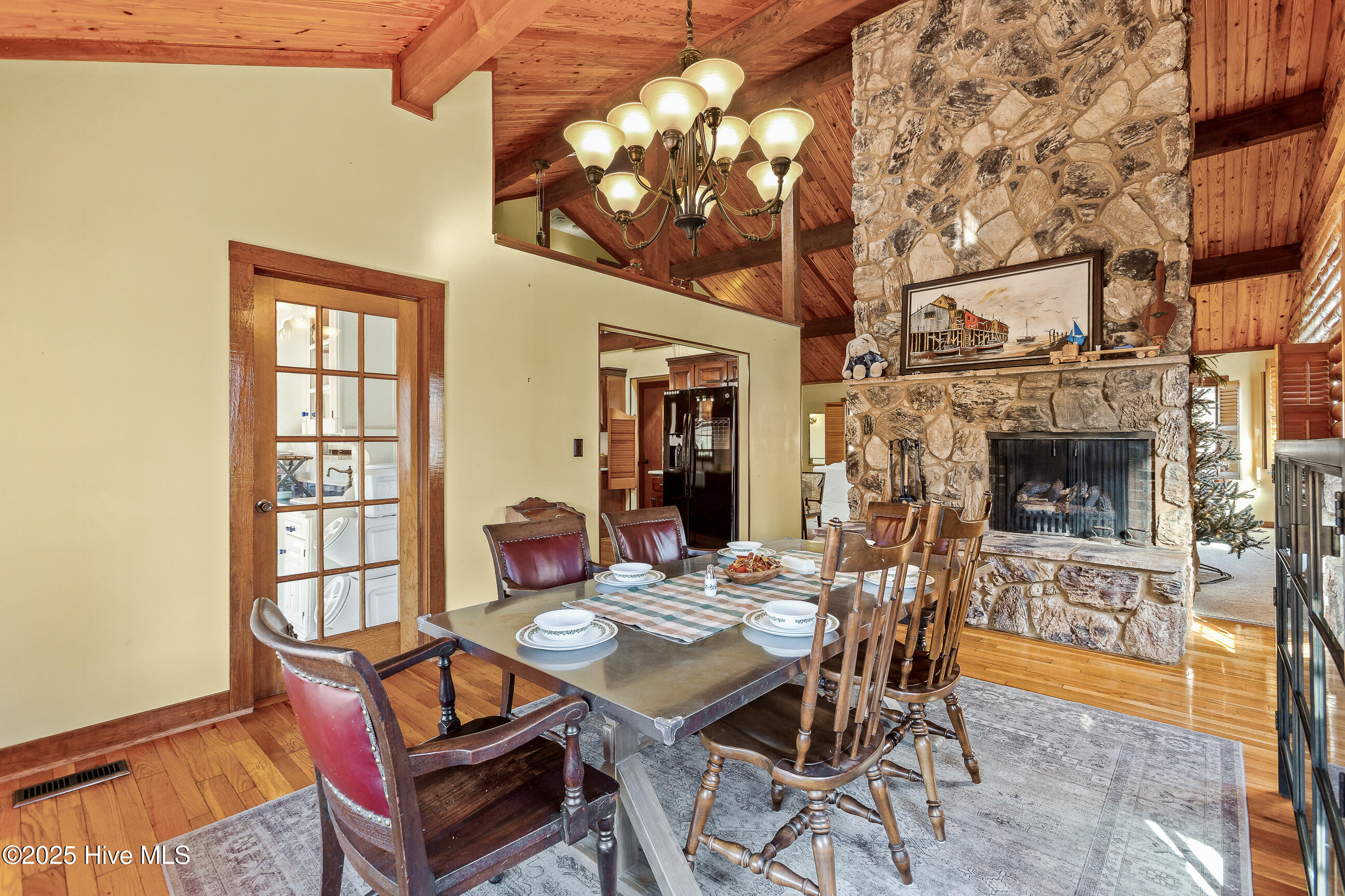 100544846 | Photo 16