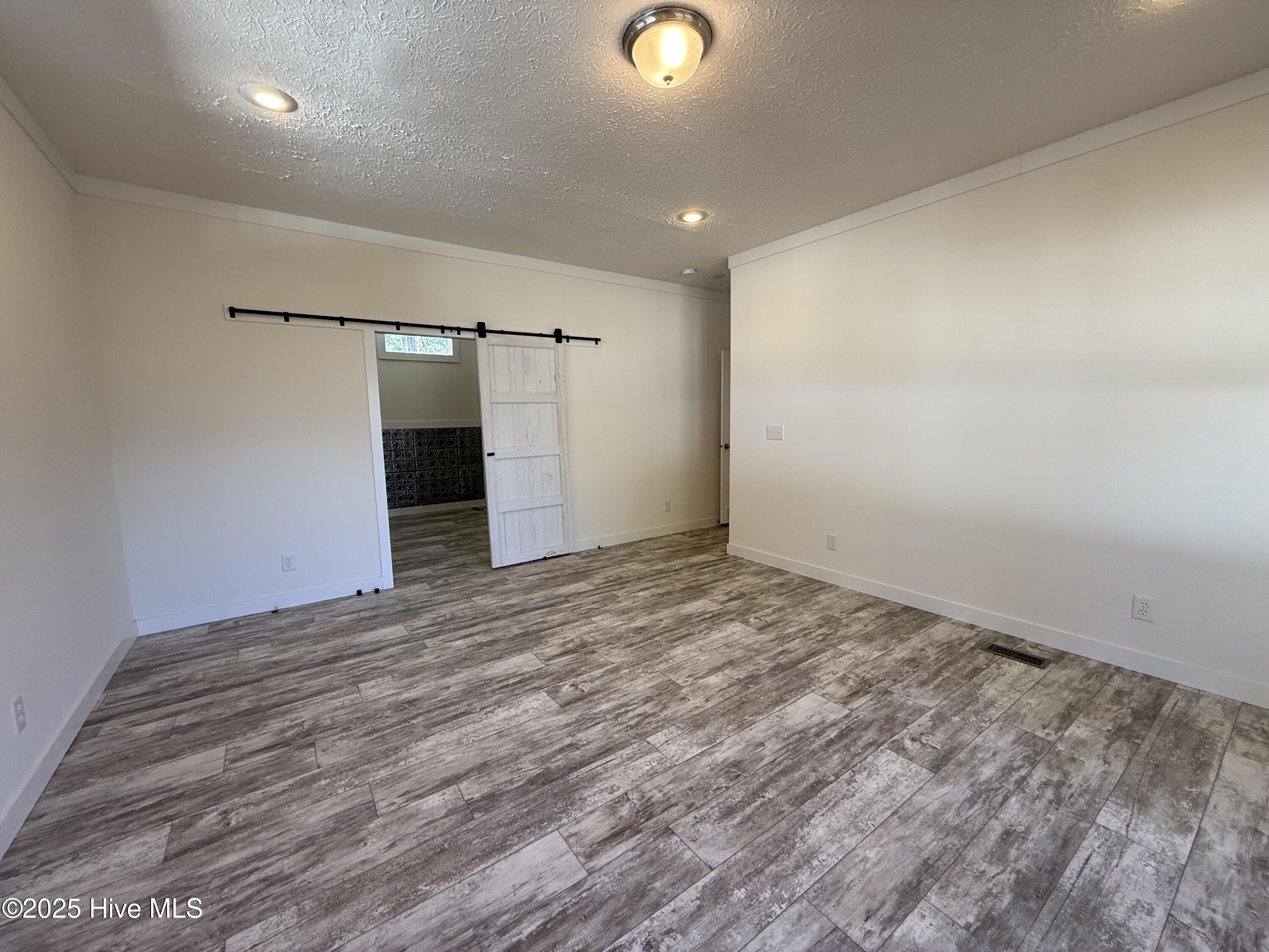 100482420 | Photo 22