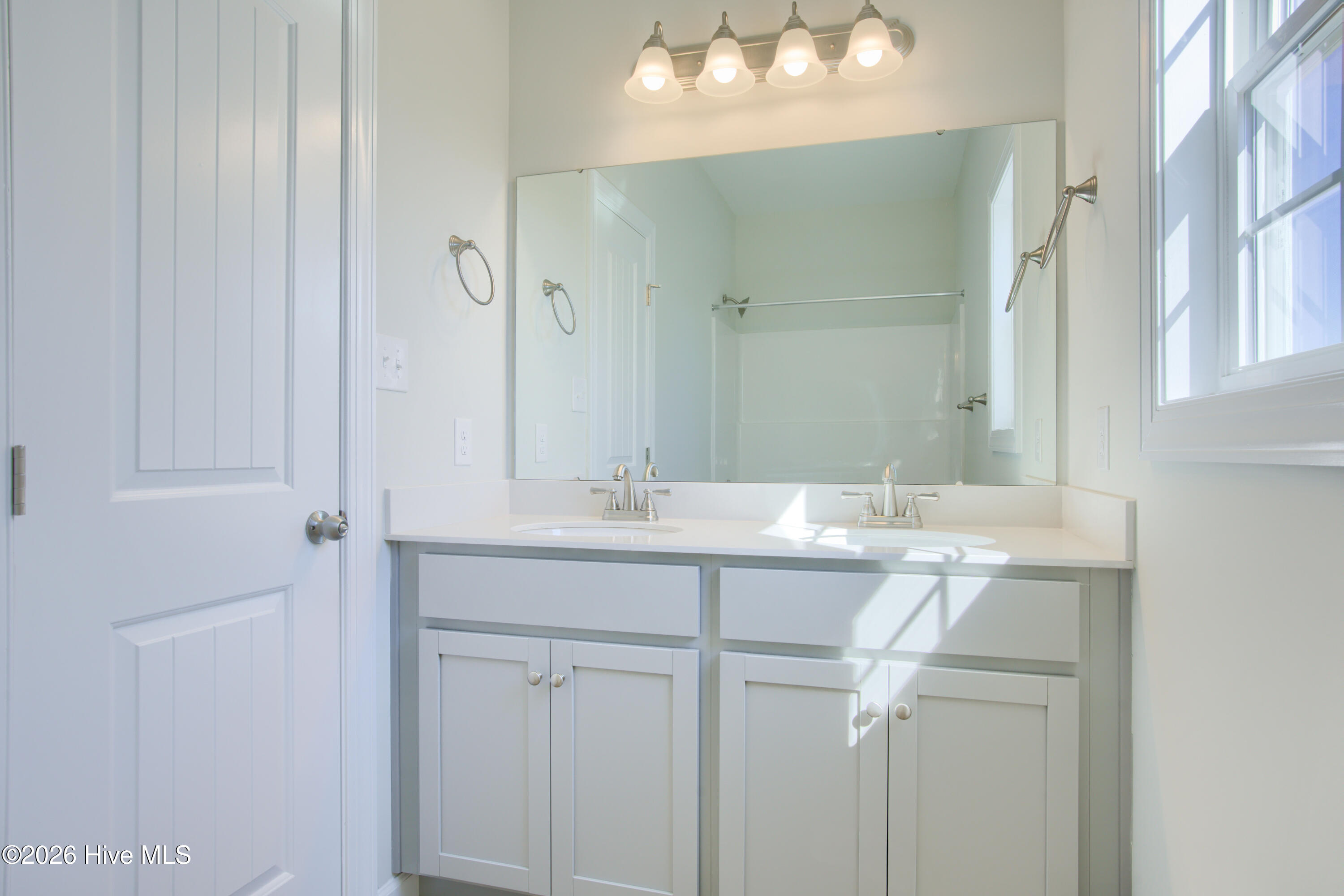 100526939 | Photo 24