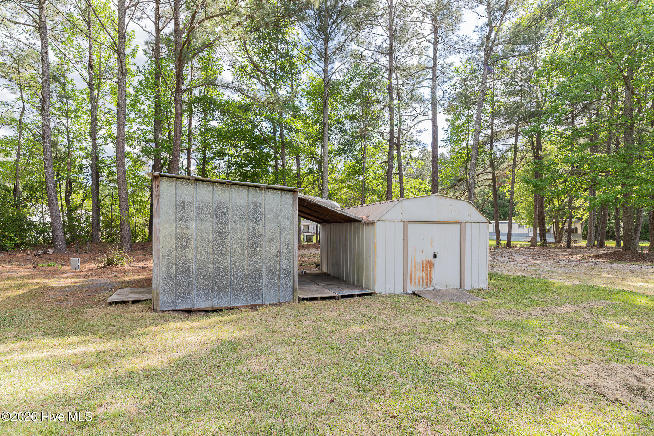 100570278 | Photo 54