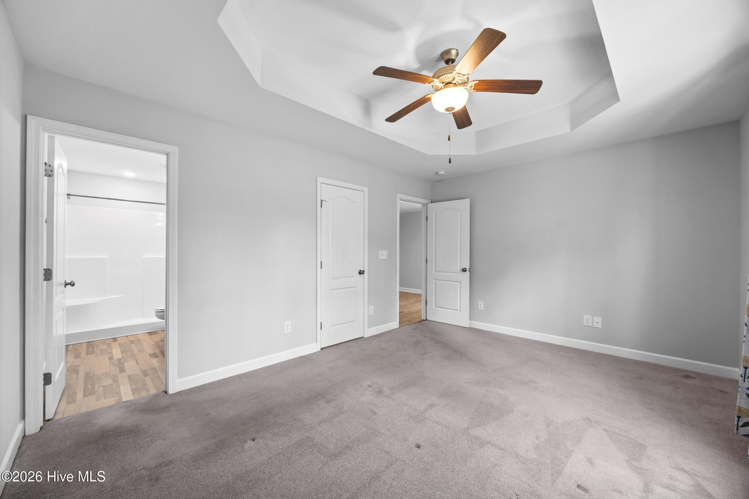 100555457 | Photo 21