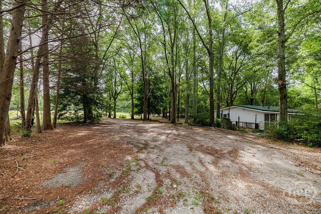 1541 Pete Dickens Road