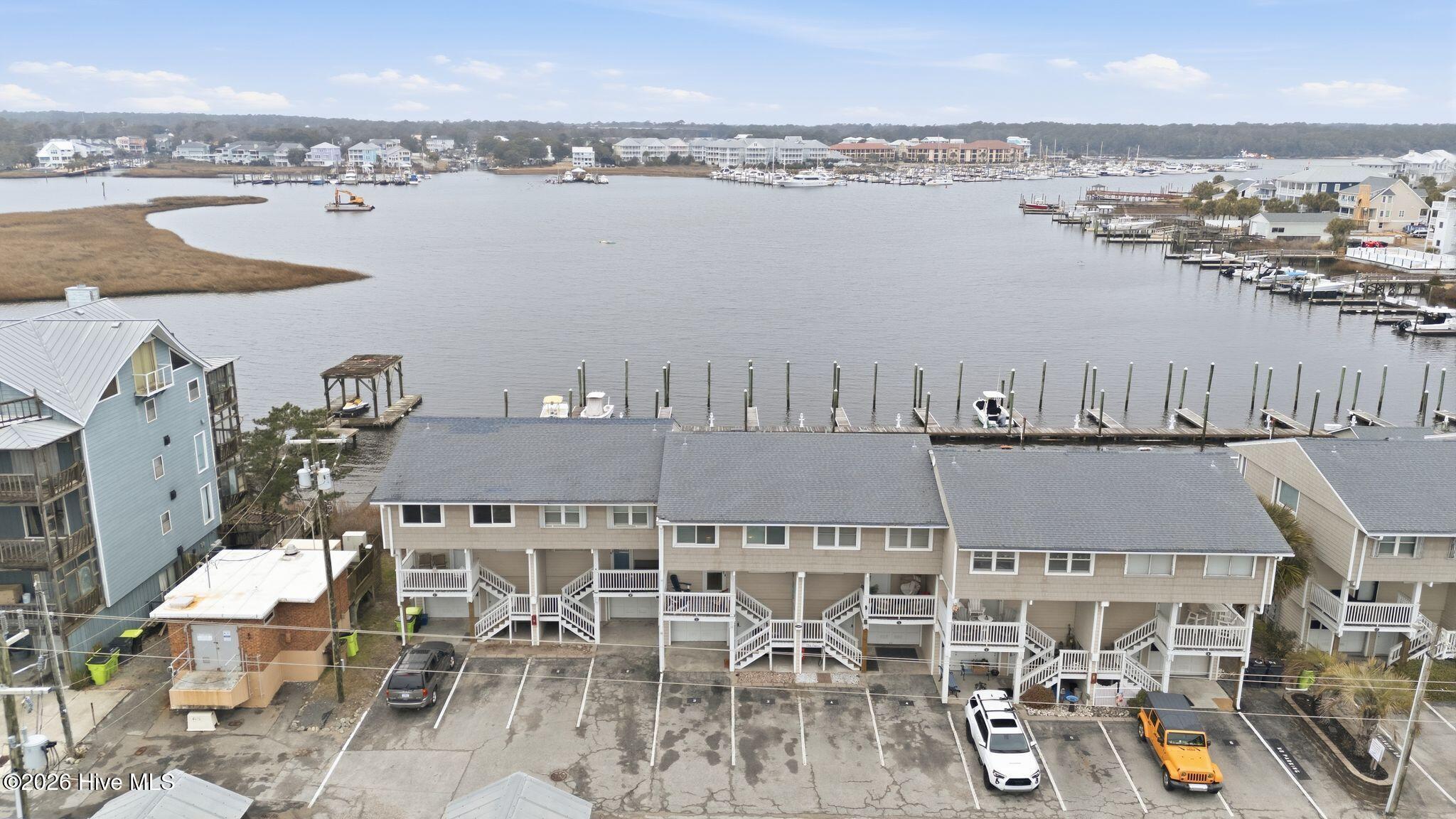 100553175 | Photo 68