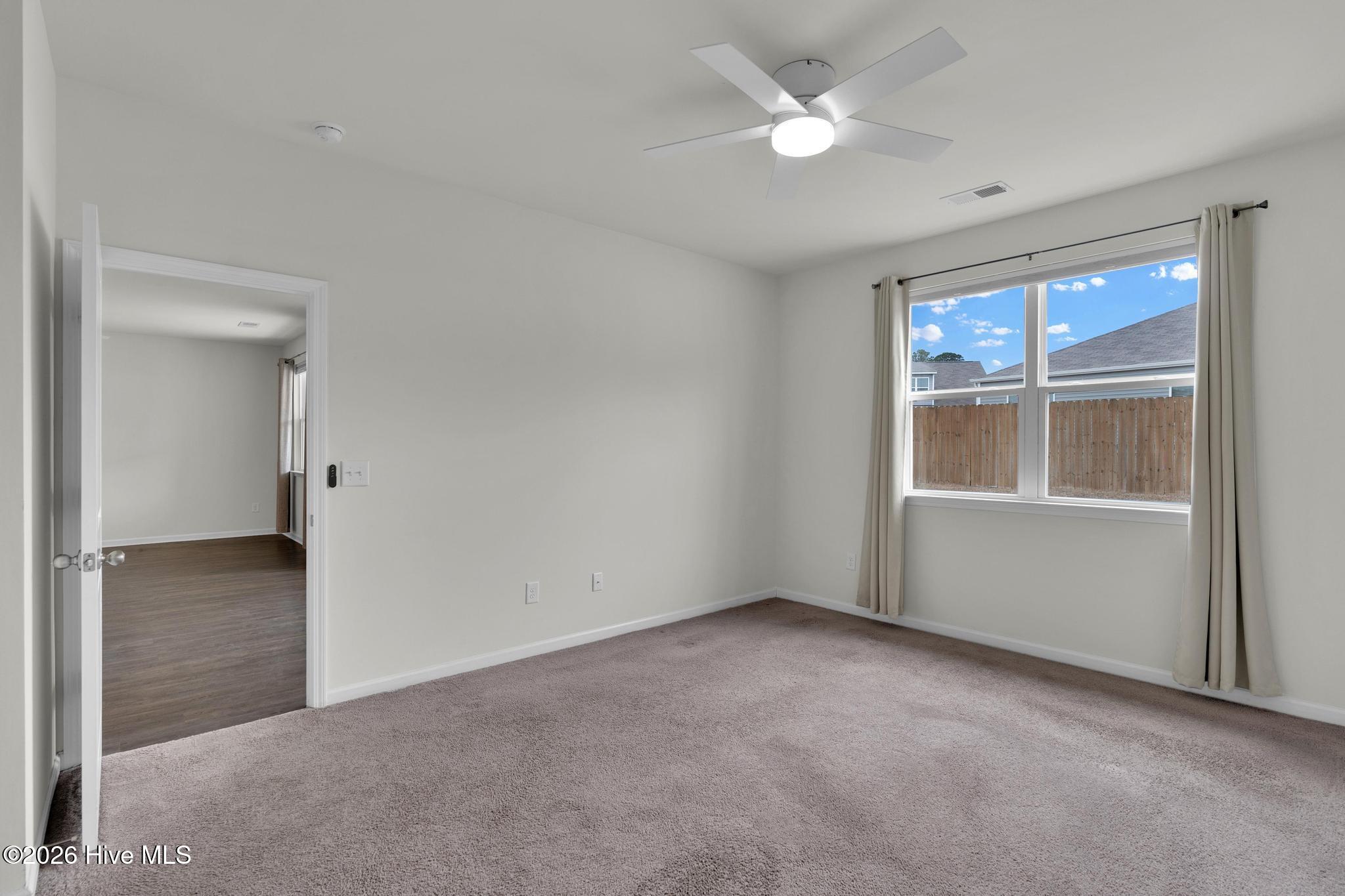 100557258 | Photo 19