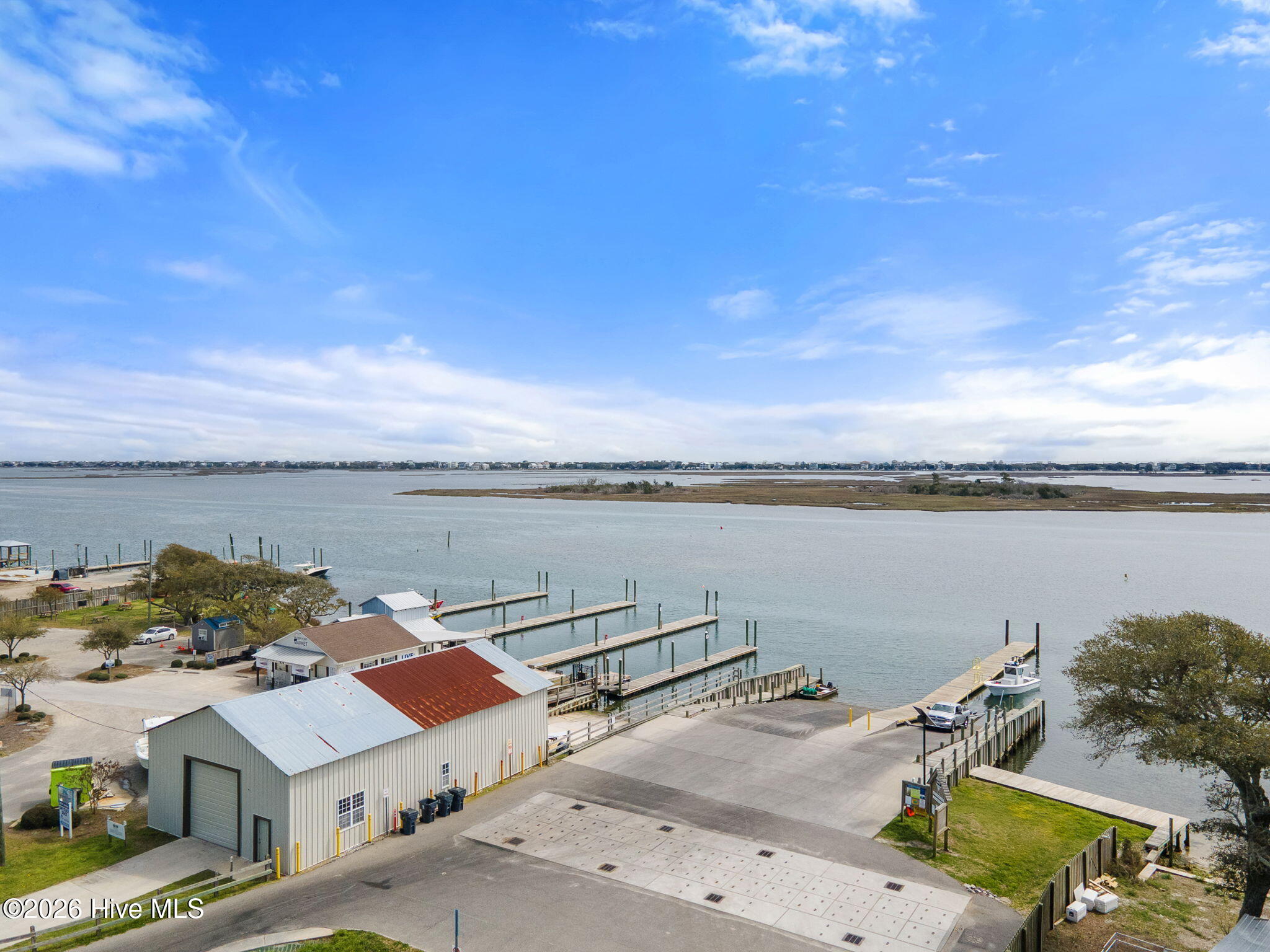 100560908 | Photo 39