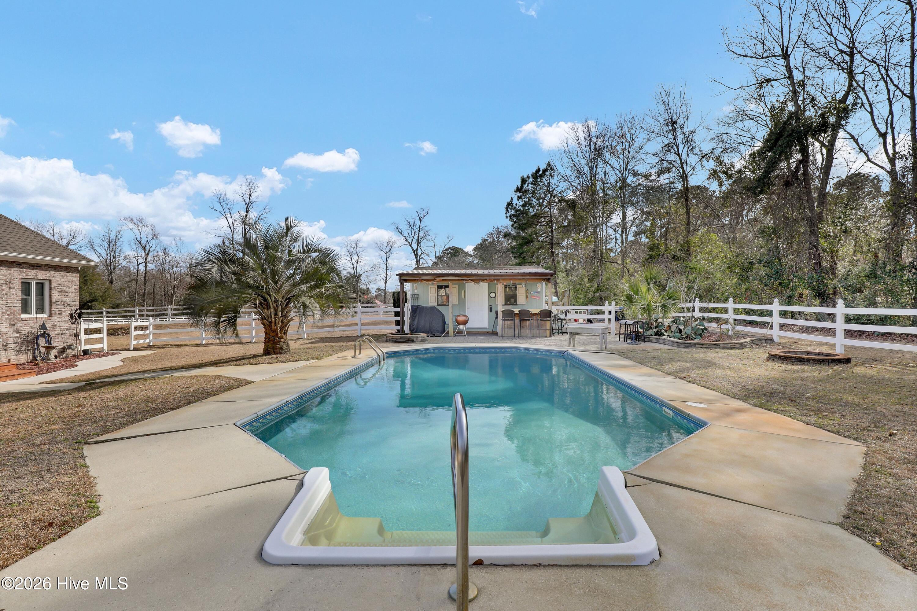 100555539 | Photo 42