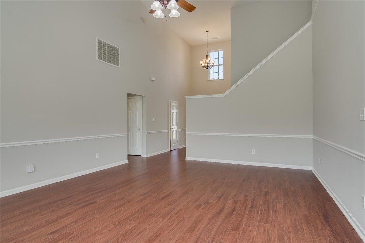5043 Reynolds Way