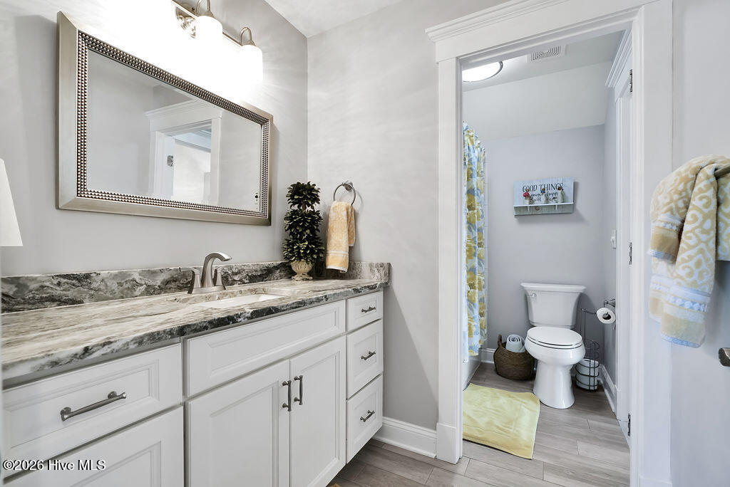 100562480 | Photo 39