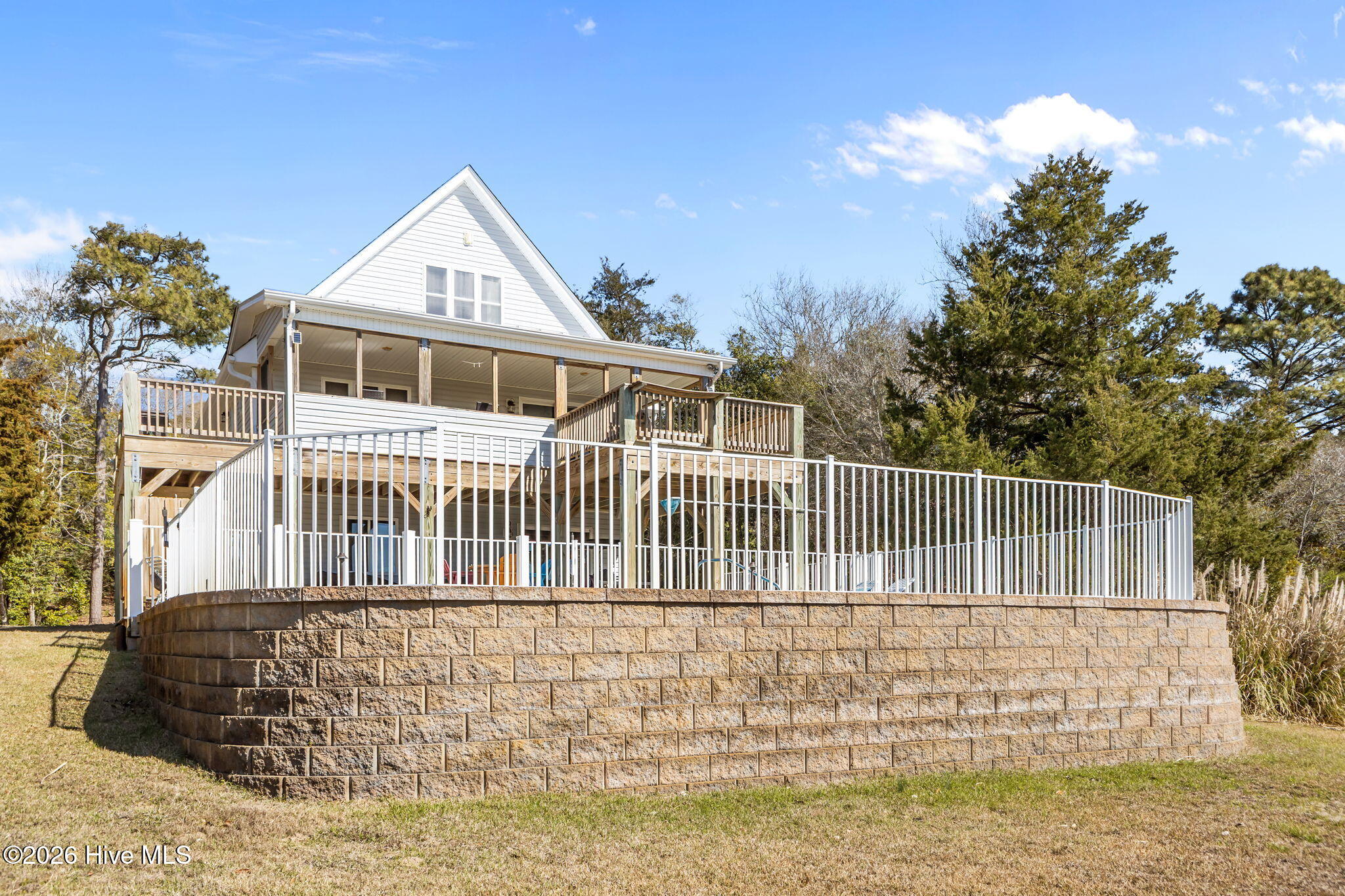 100561792 | Photo 39