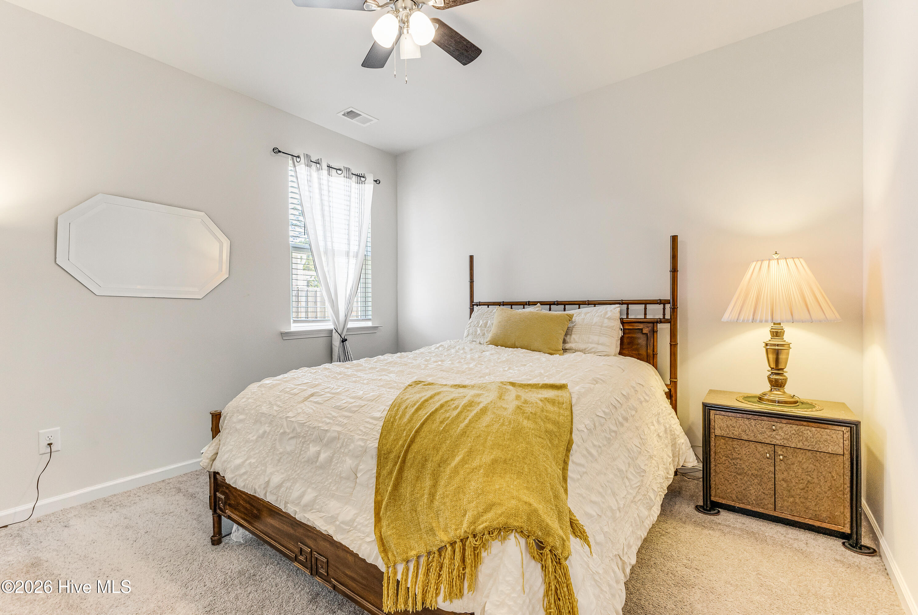 100566336 | Photo 30