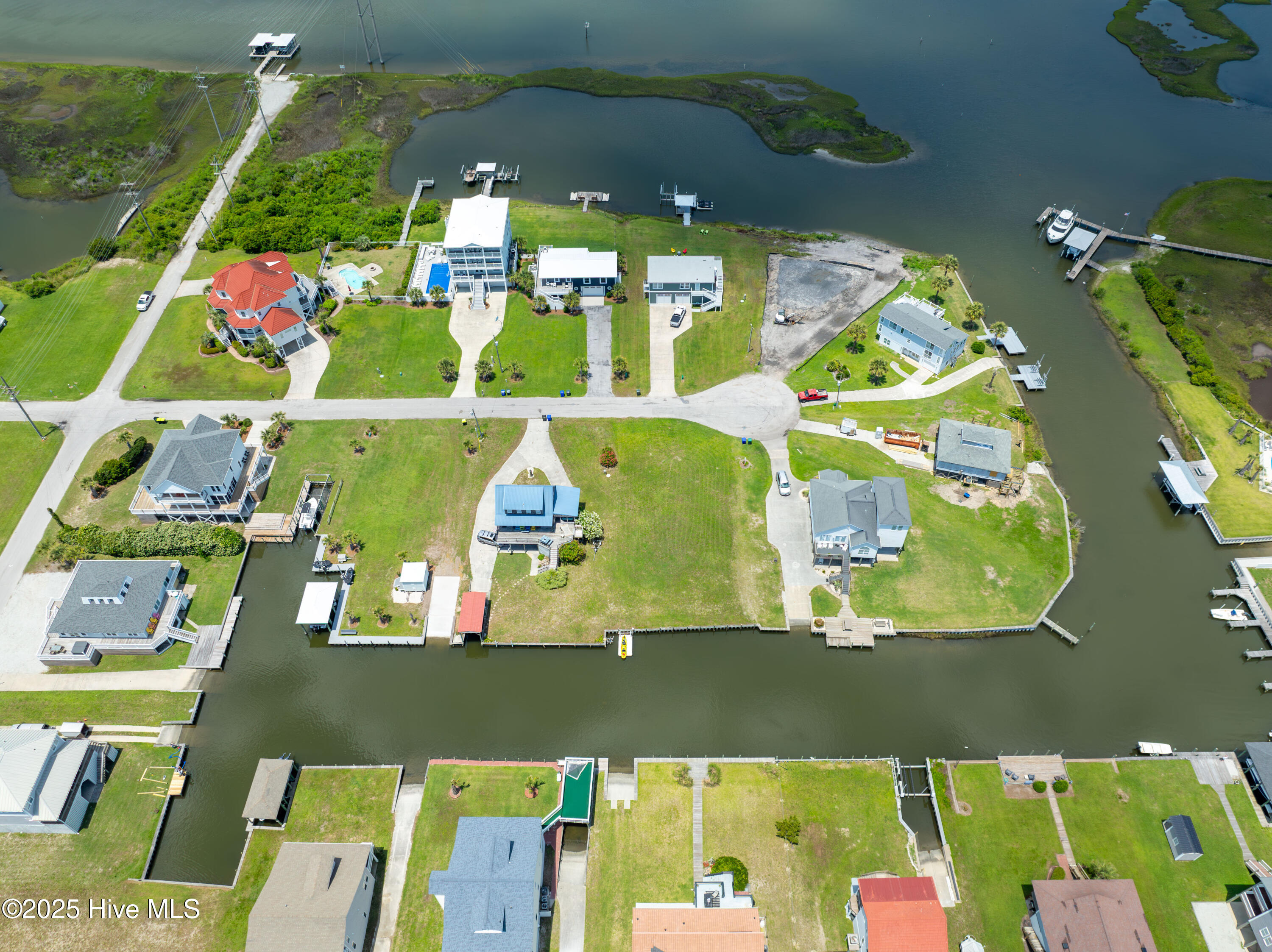 100510837 | Photo 69