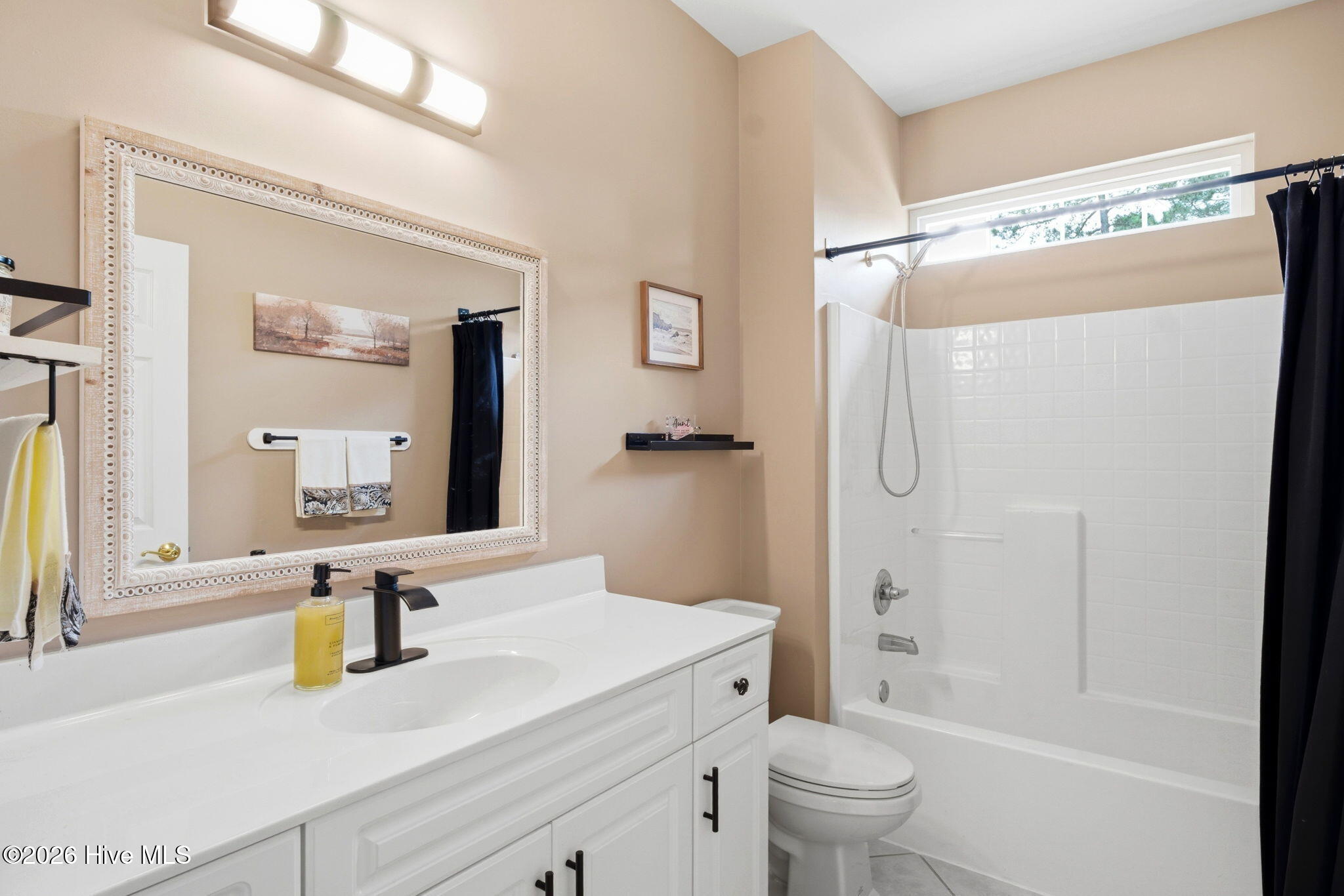 100556153 | Photo 37