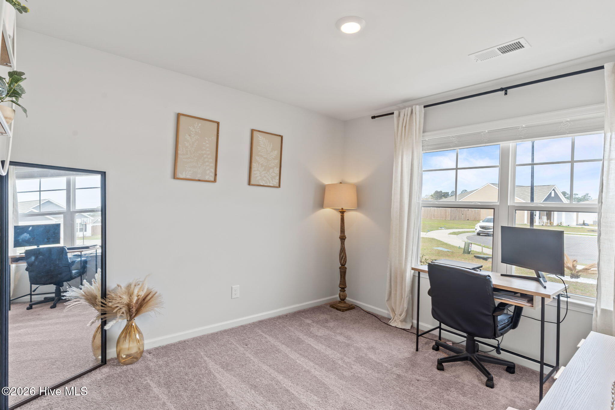 100558929 | Photo 37