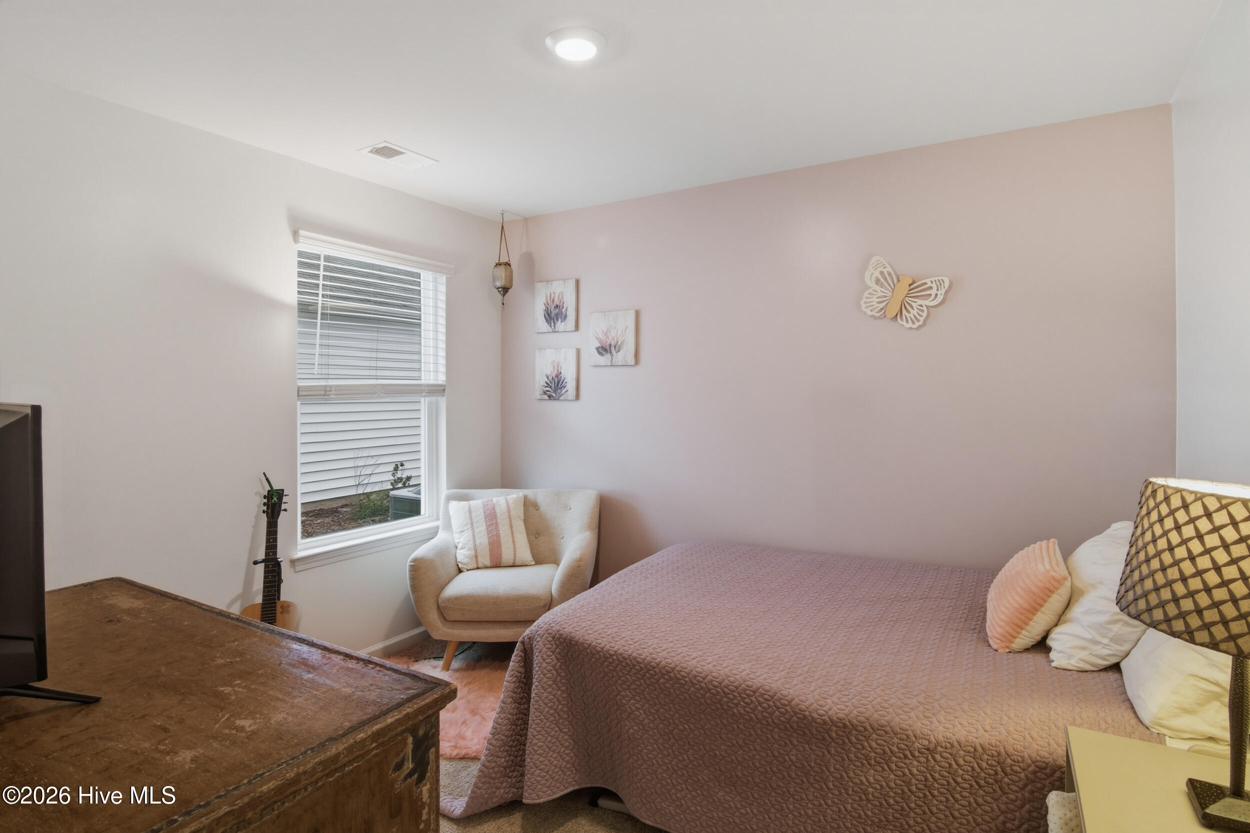 100555979 | Photo 43