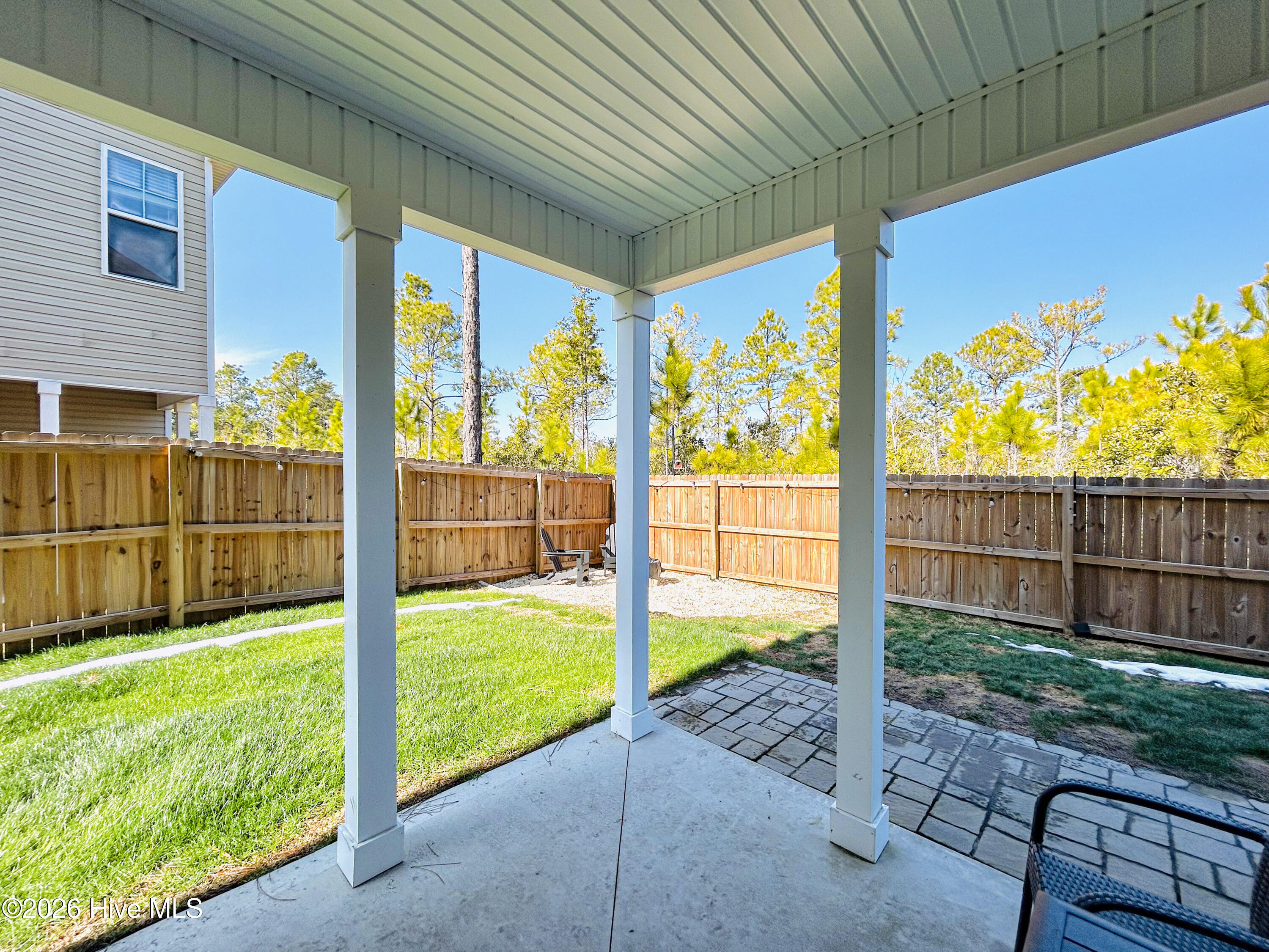 100553295 | Photo 33