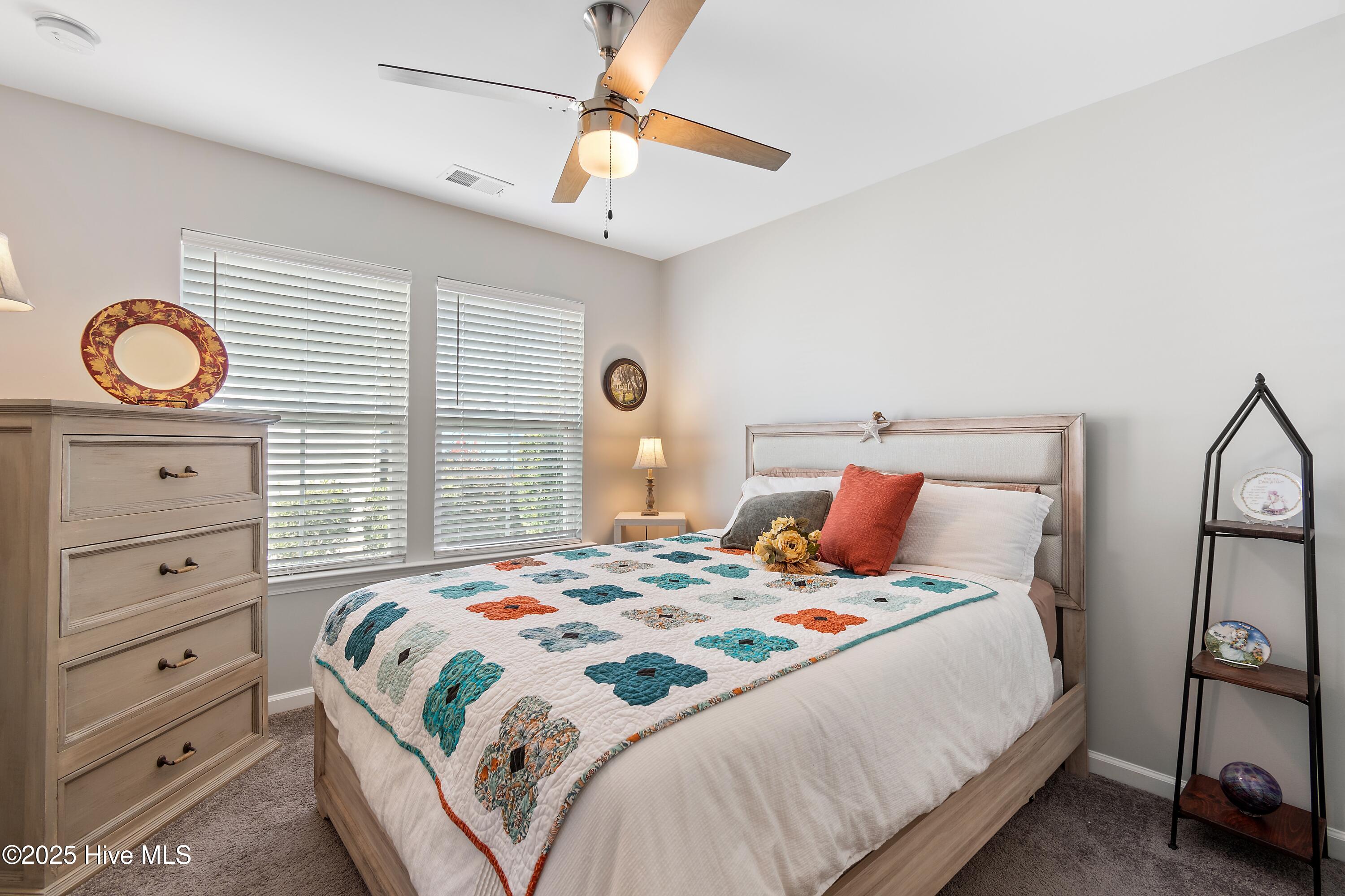 100535031 | Photo 31