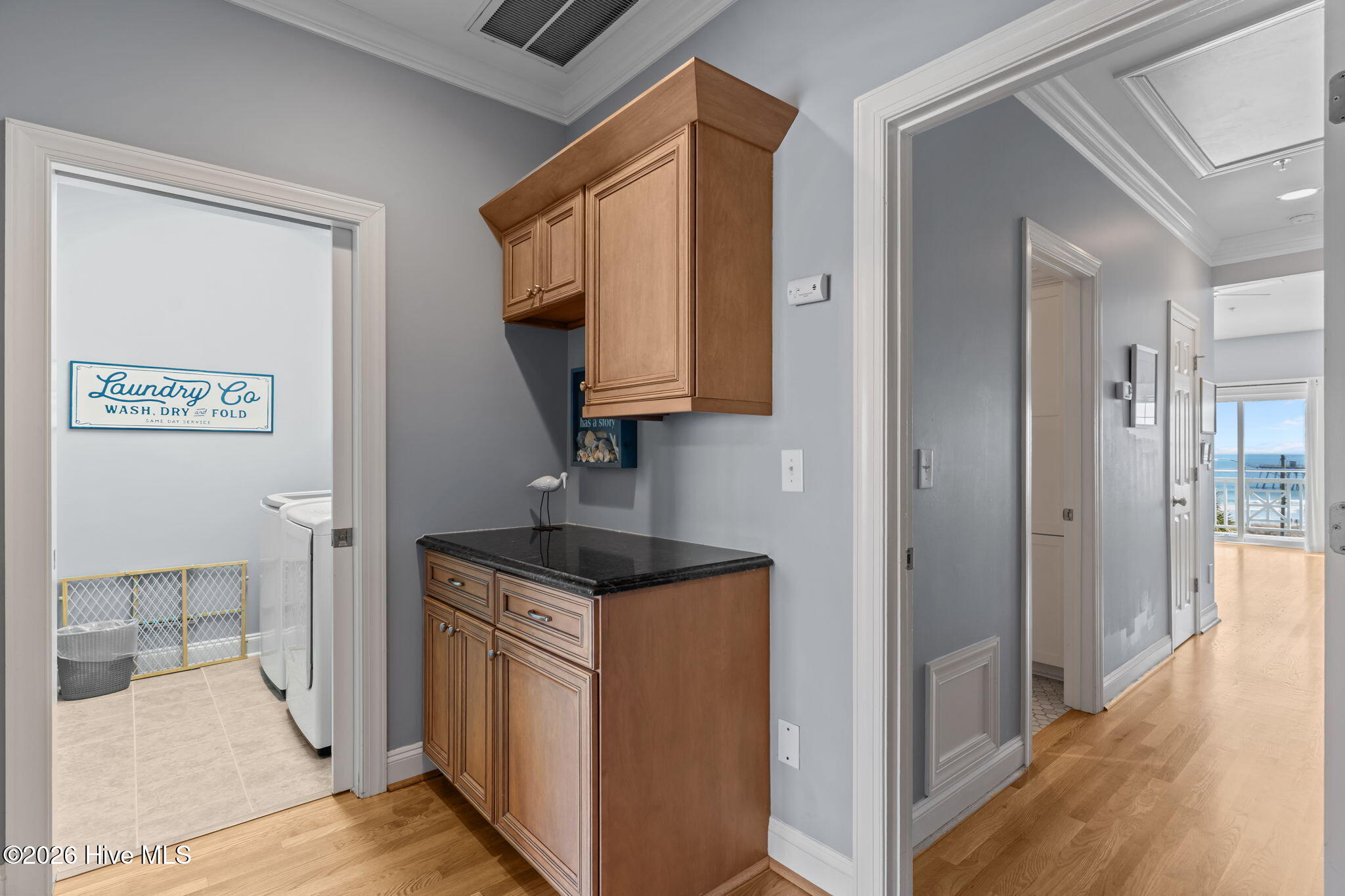 100530858 | Photo 43