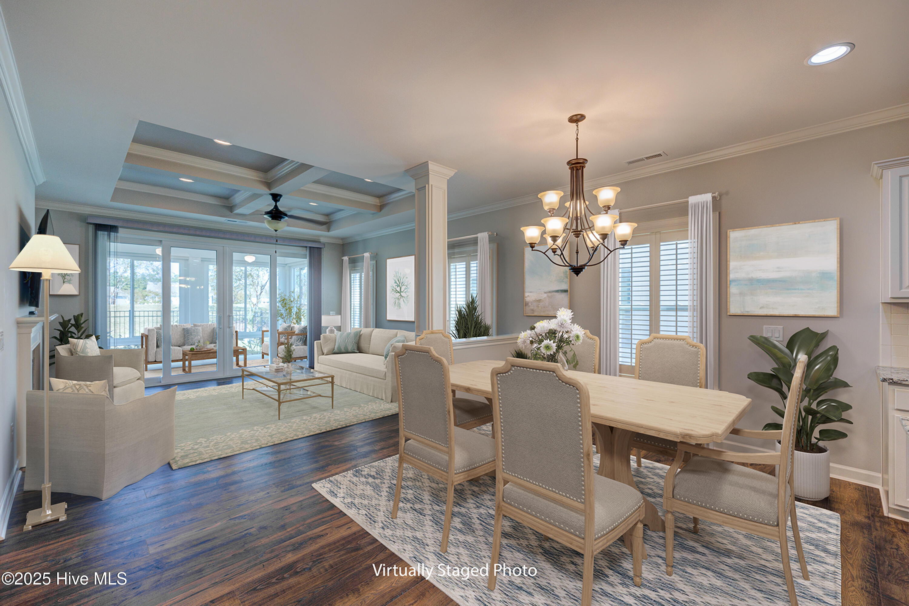 100533890 | Photo 10