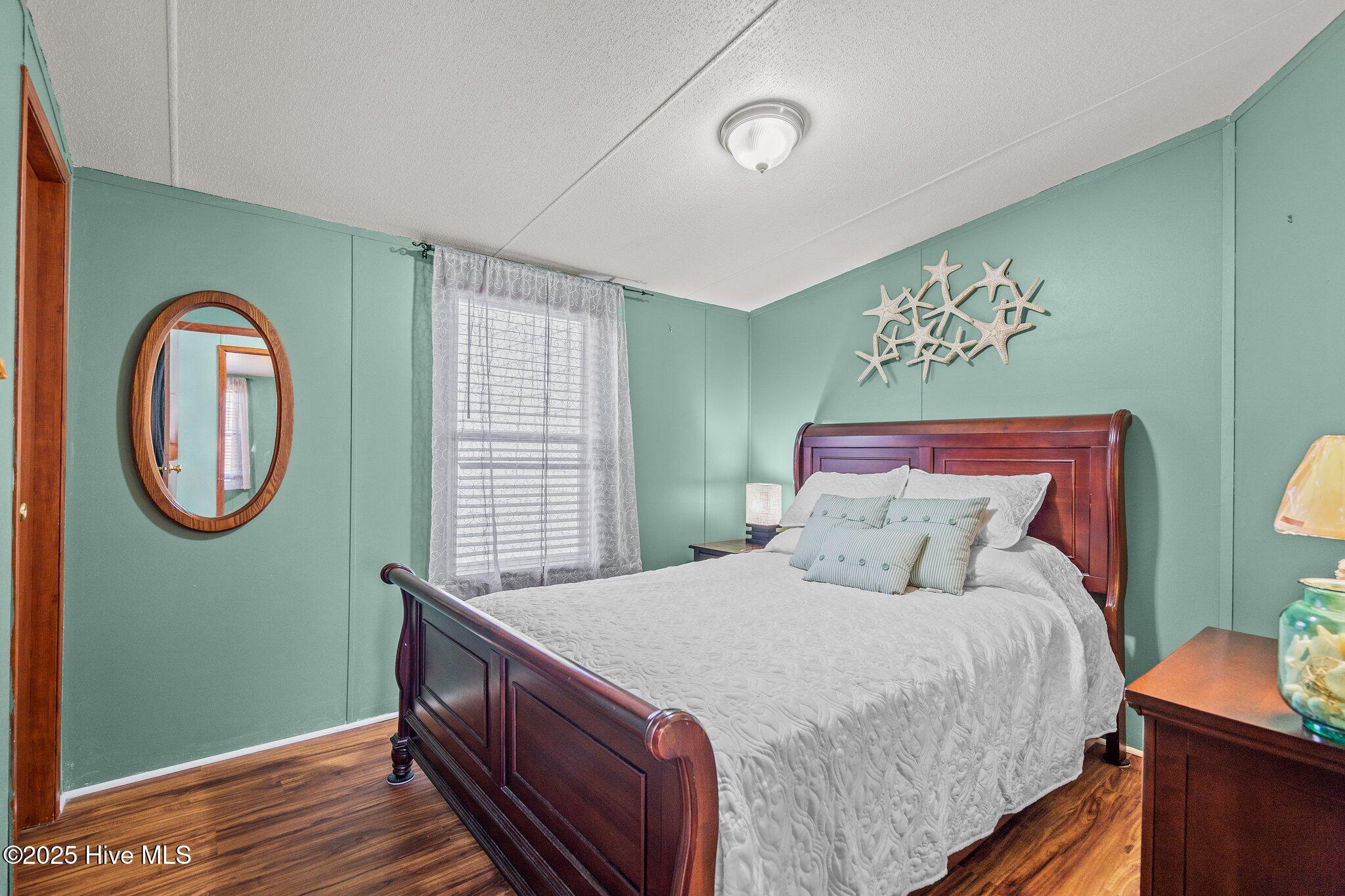 100564611 | Photo 18