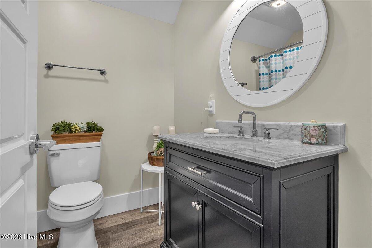 100550591 | Photo 40