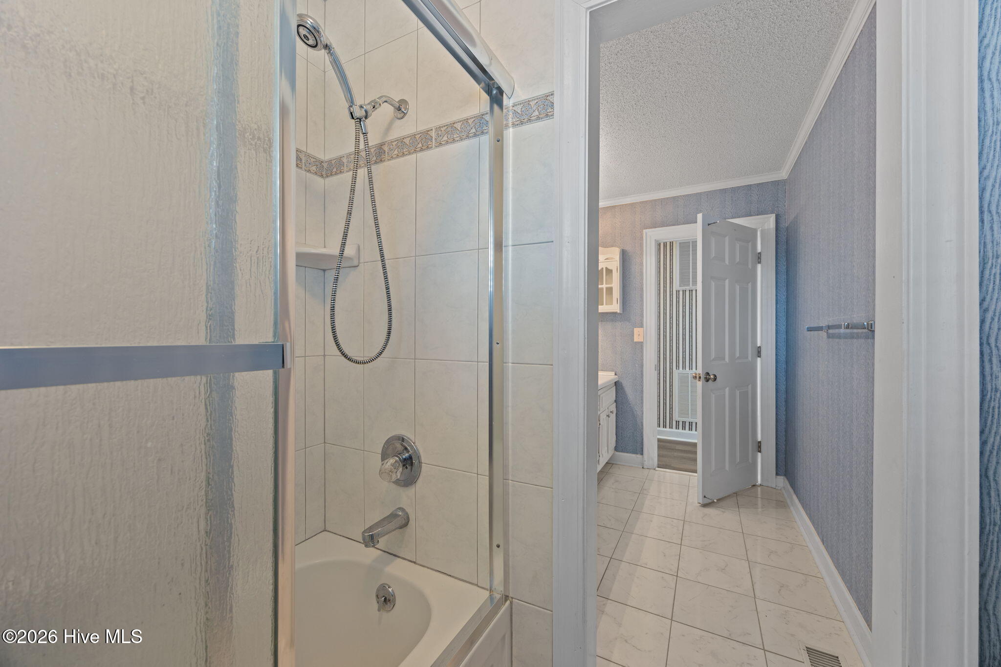 2882 Ivy Road, Greenville, NC, 27858