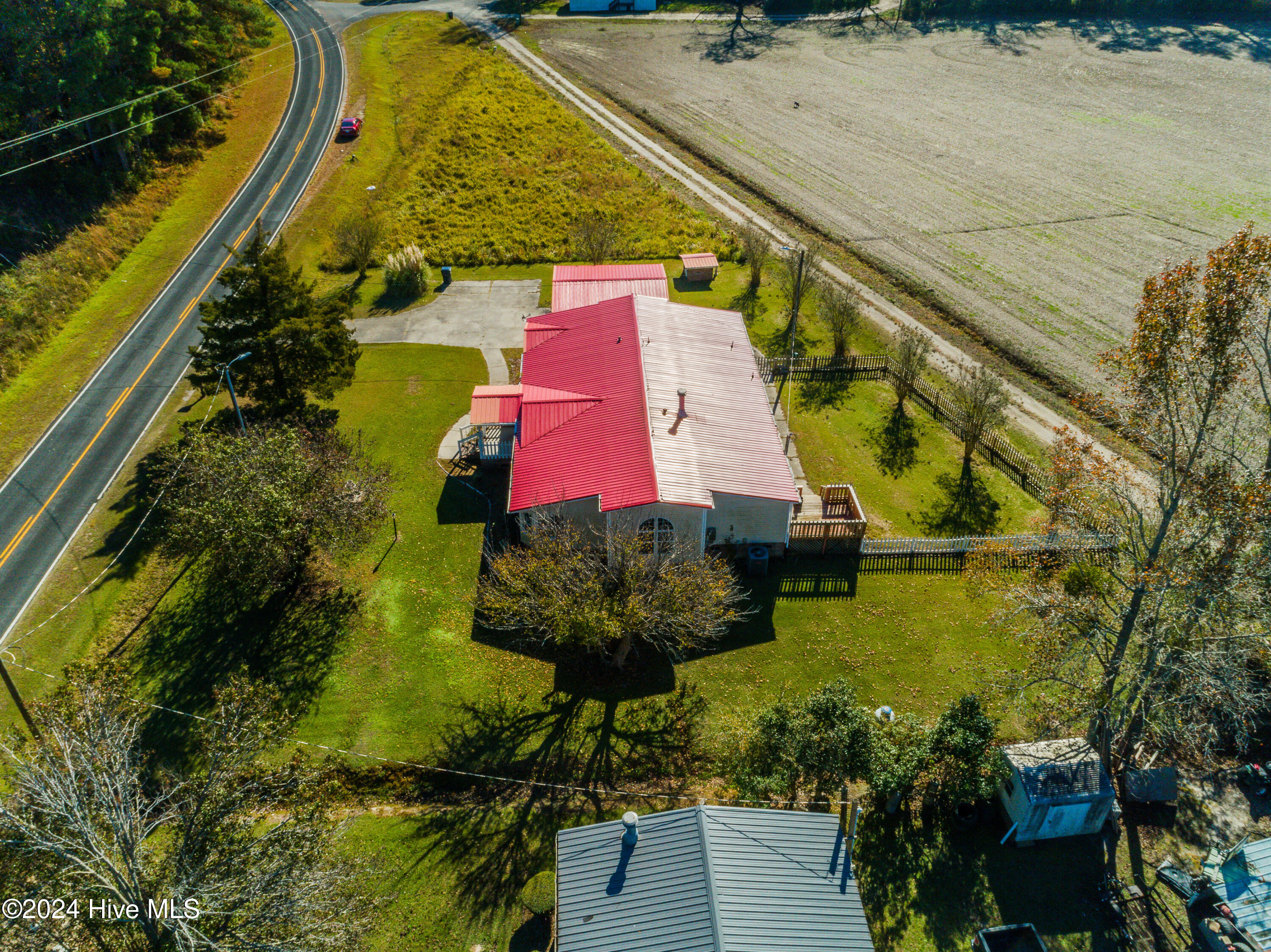 100566927 | Photo 43