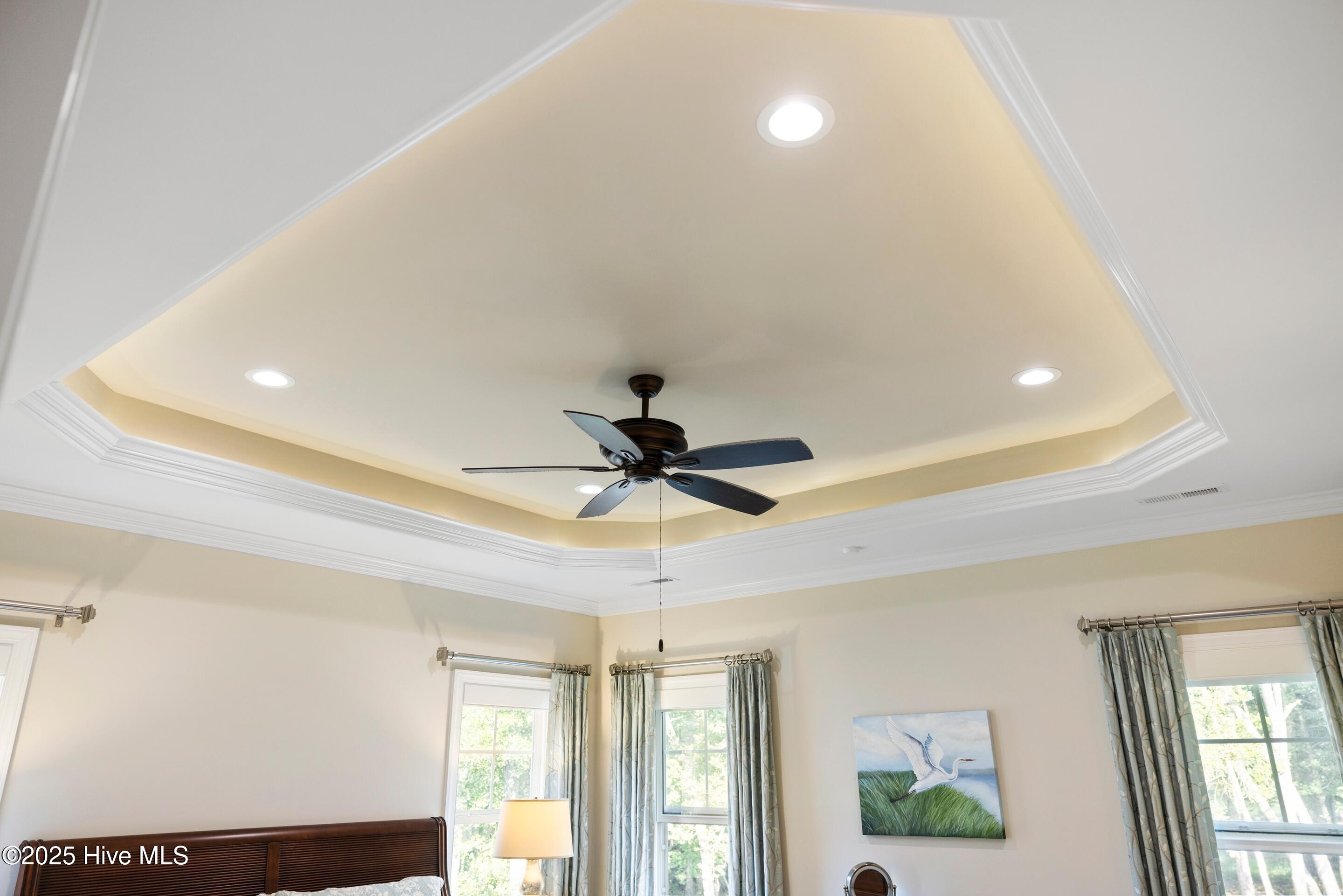 100558361 | Photo 26