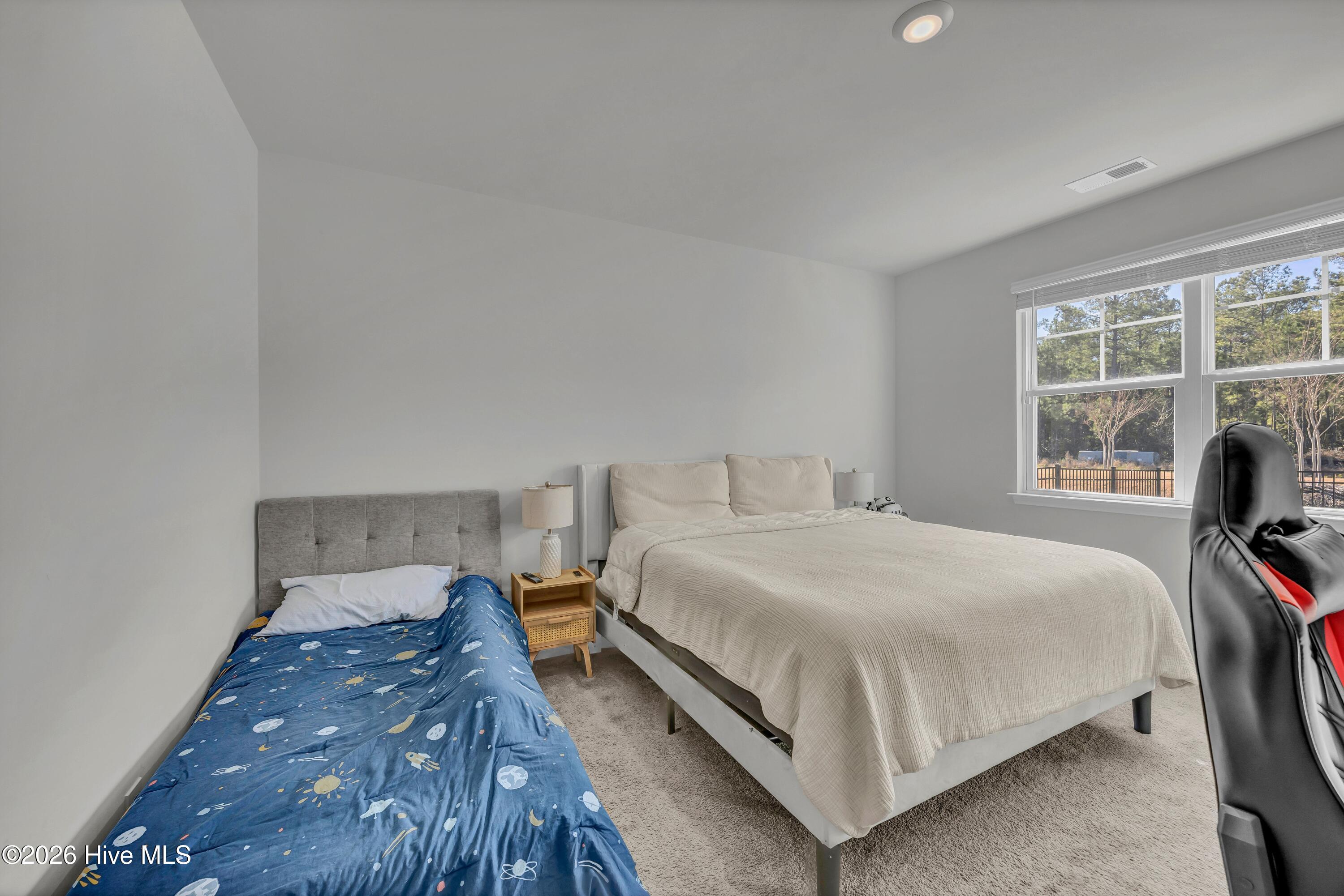 100548554 | Photo 17