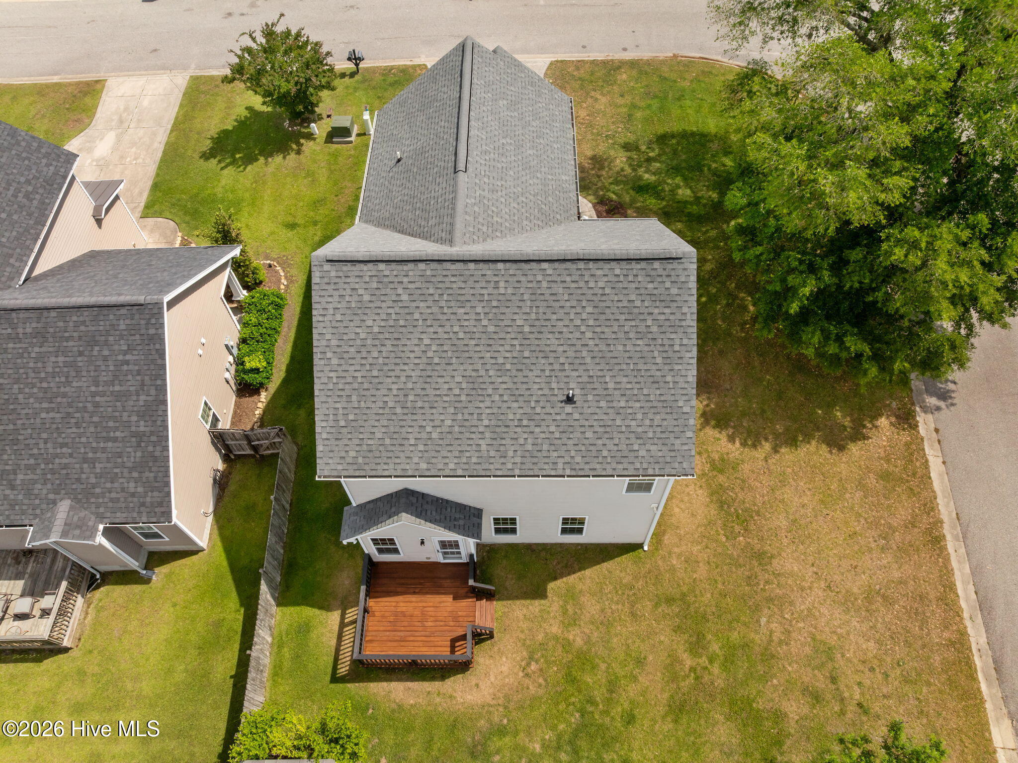 100570344 | Photo 48