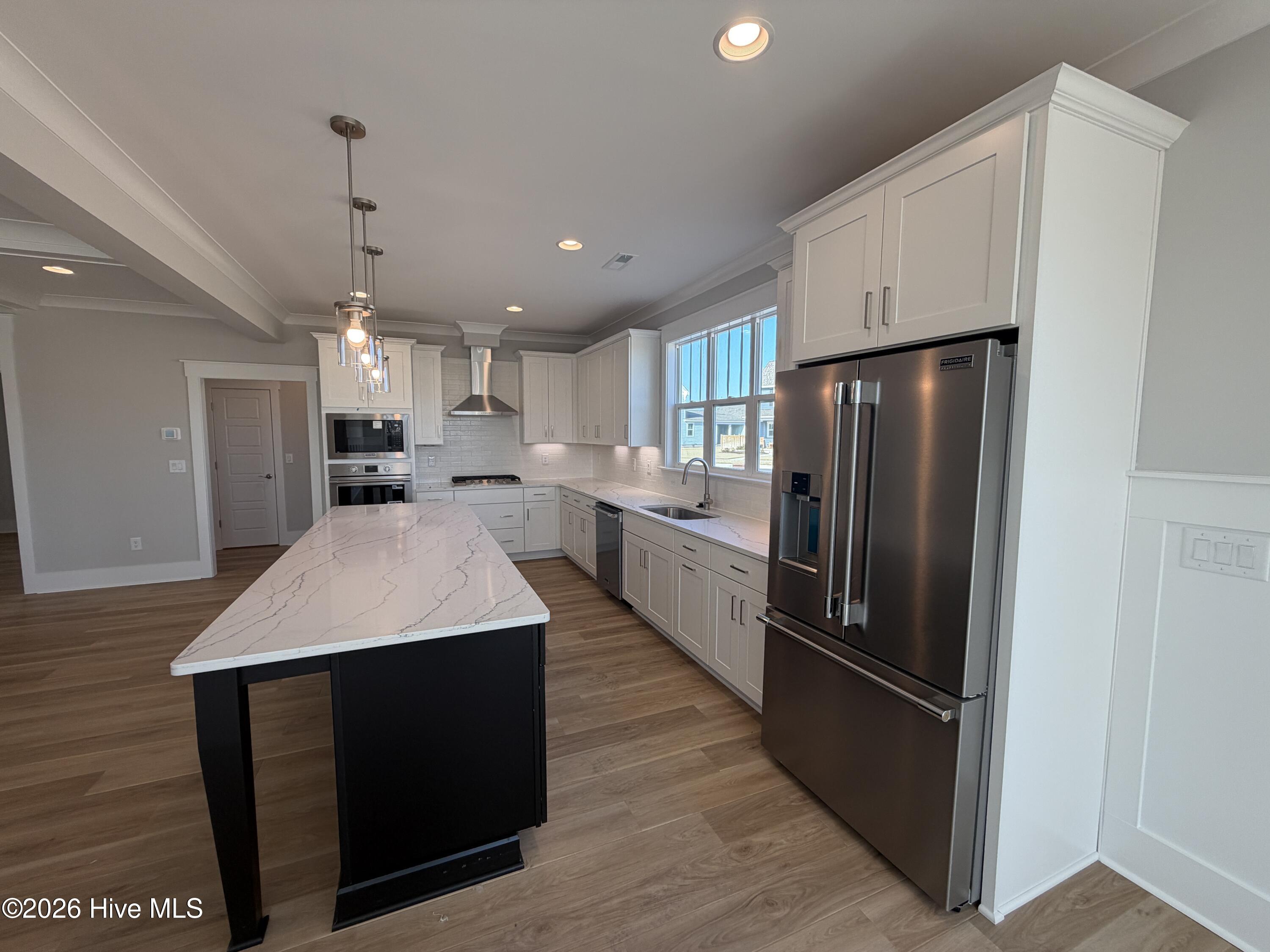 100532147 | Photo 13